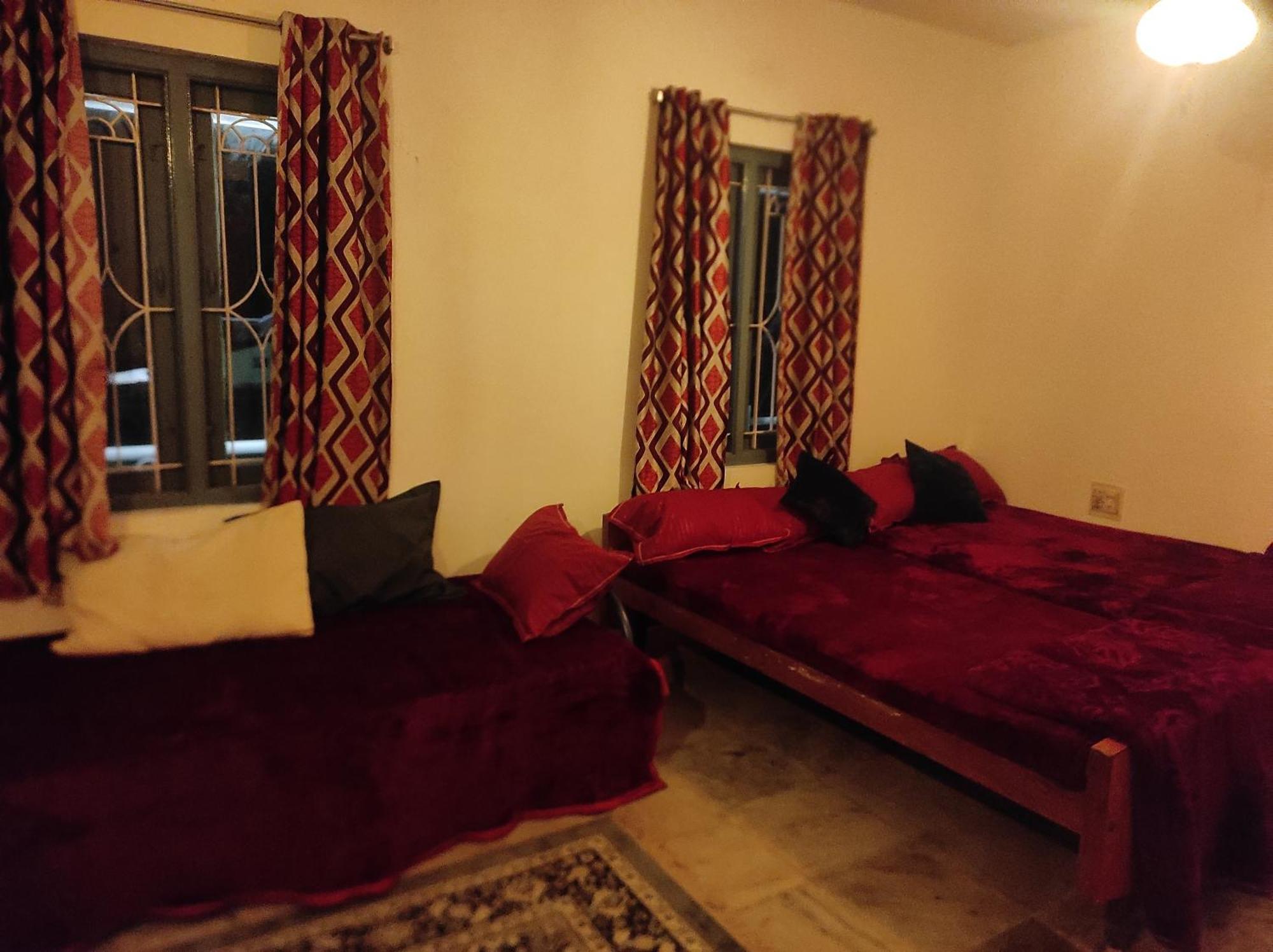 Frozen Monks Homestay *