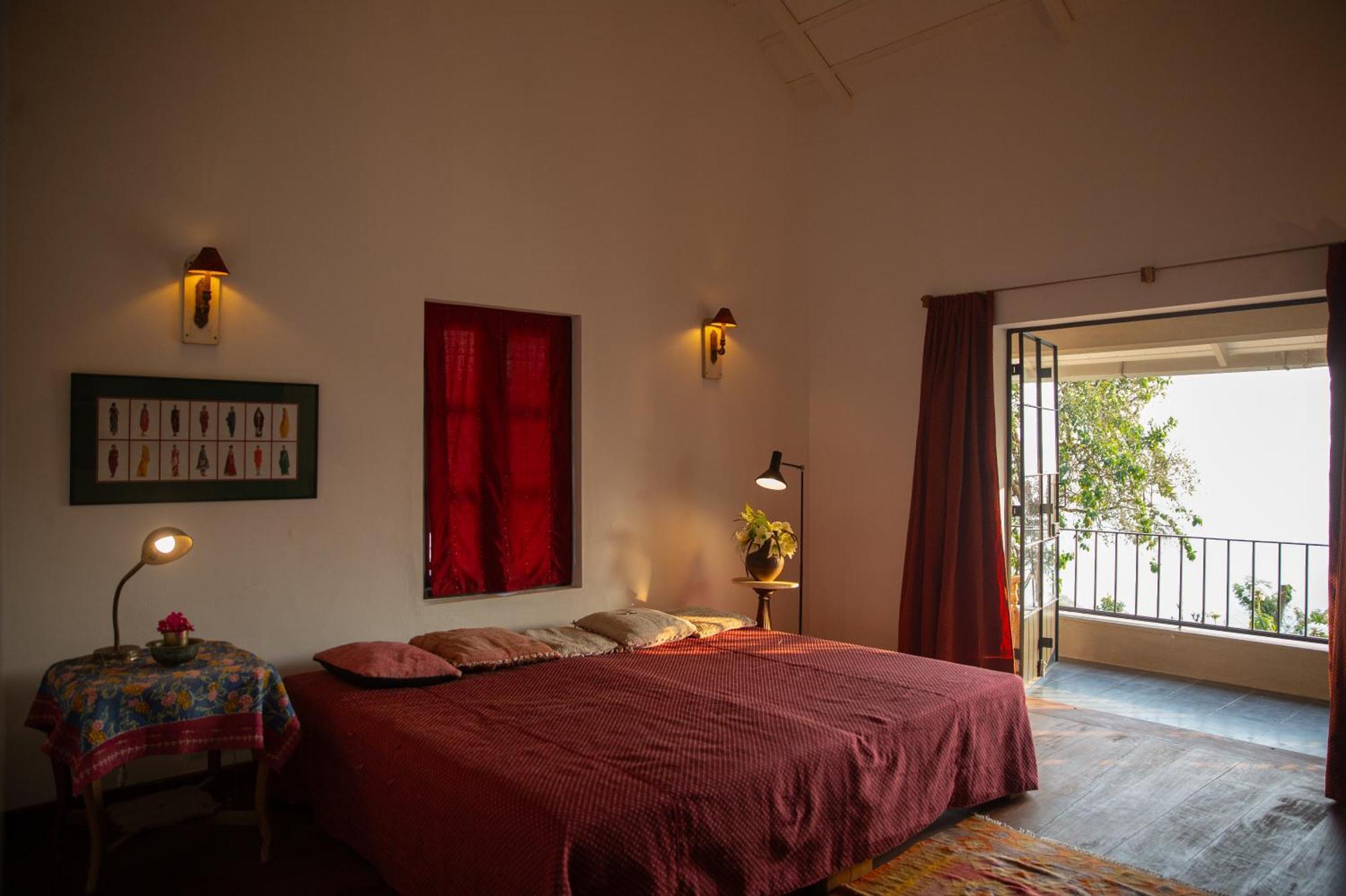 Homestay Isla's Ridge - A Cgh Earth Saha Experience