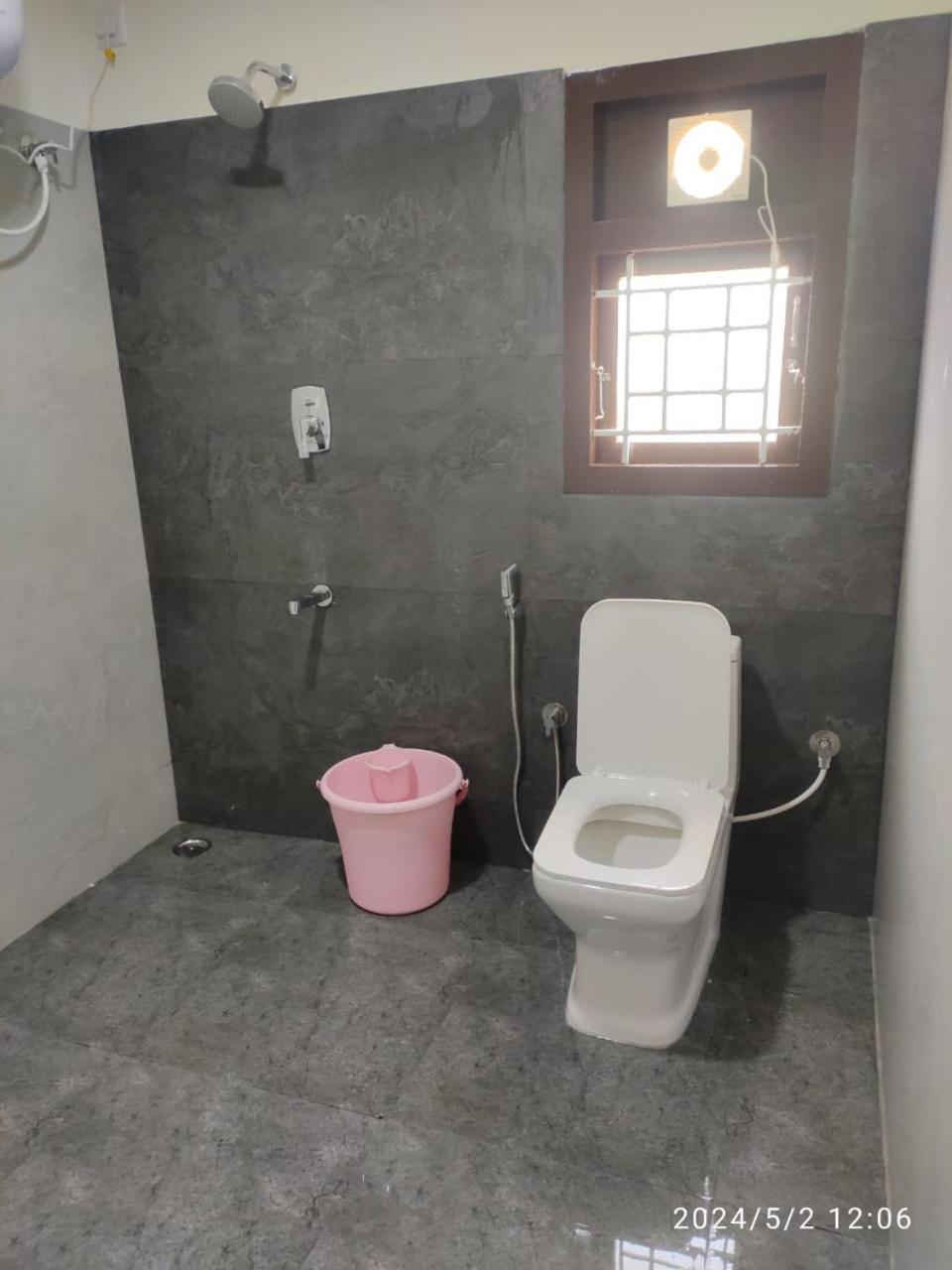 Homestay O 2 -residency 5 Bhk -yogi