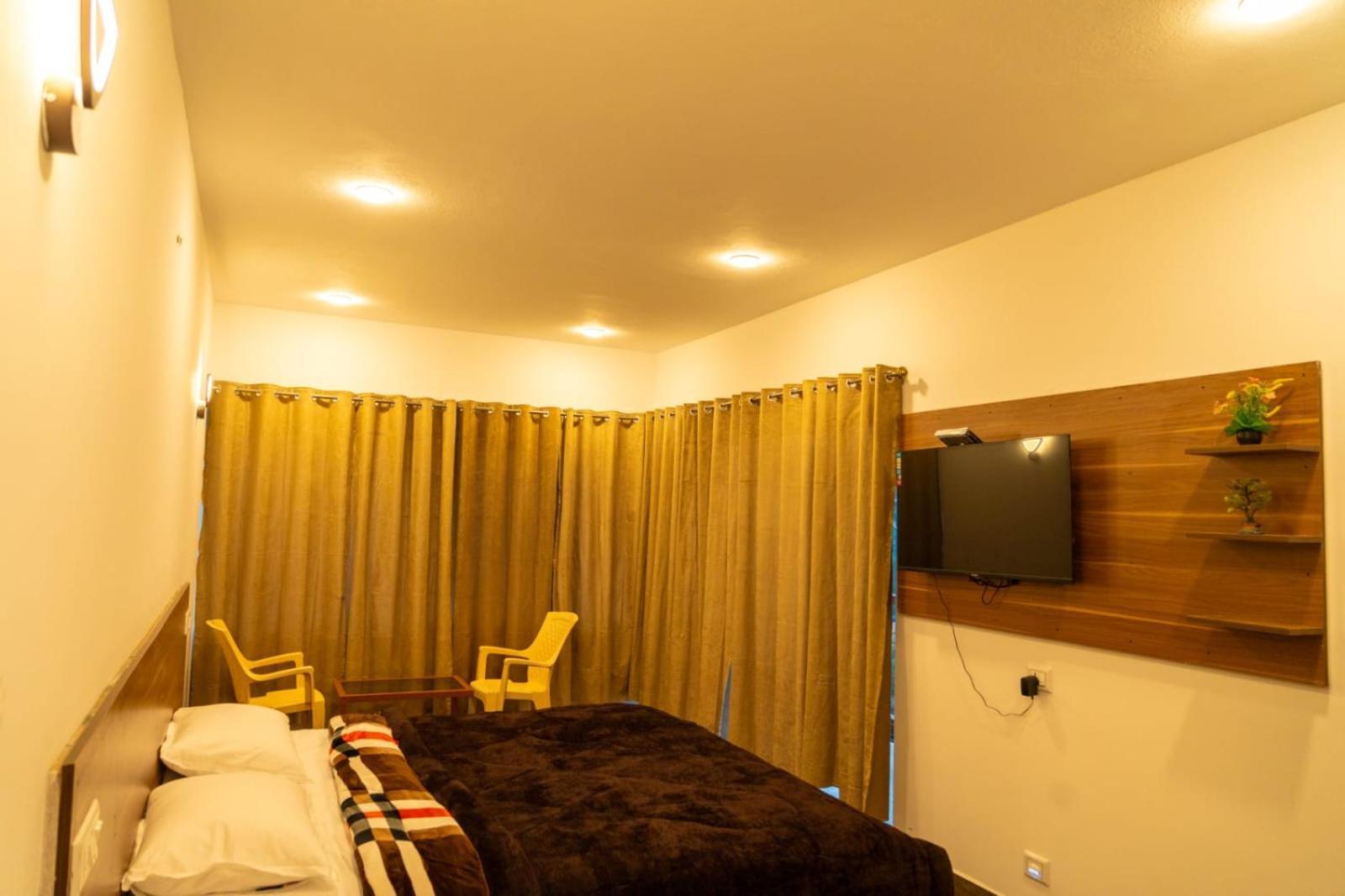 Hotel Srinu Sai Residency Kodaikanal
