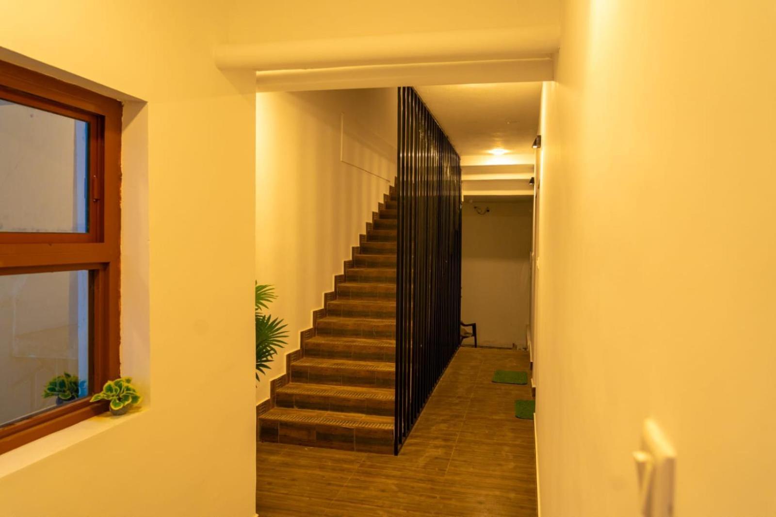 Hotel Srinu Sai Residency *