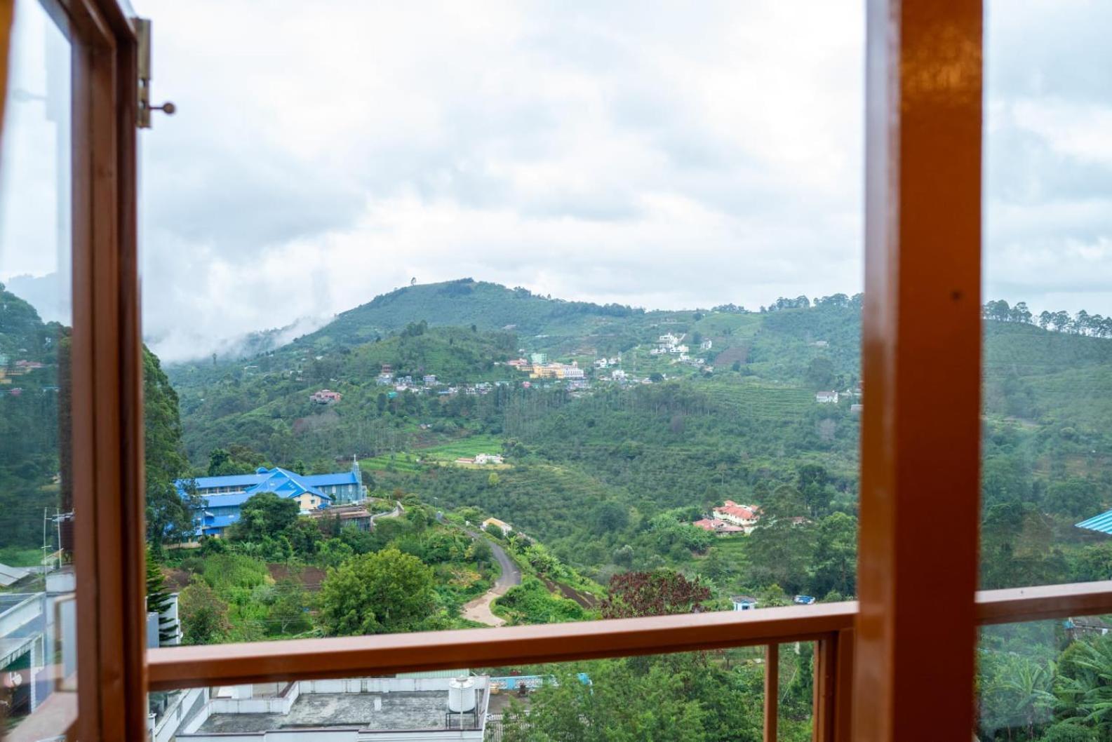 Hotel Srinu Sai Residency