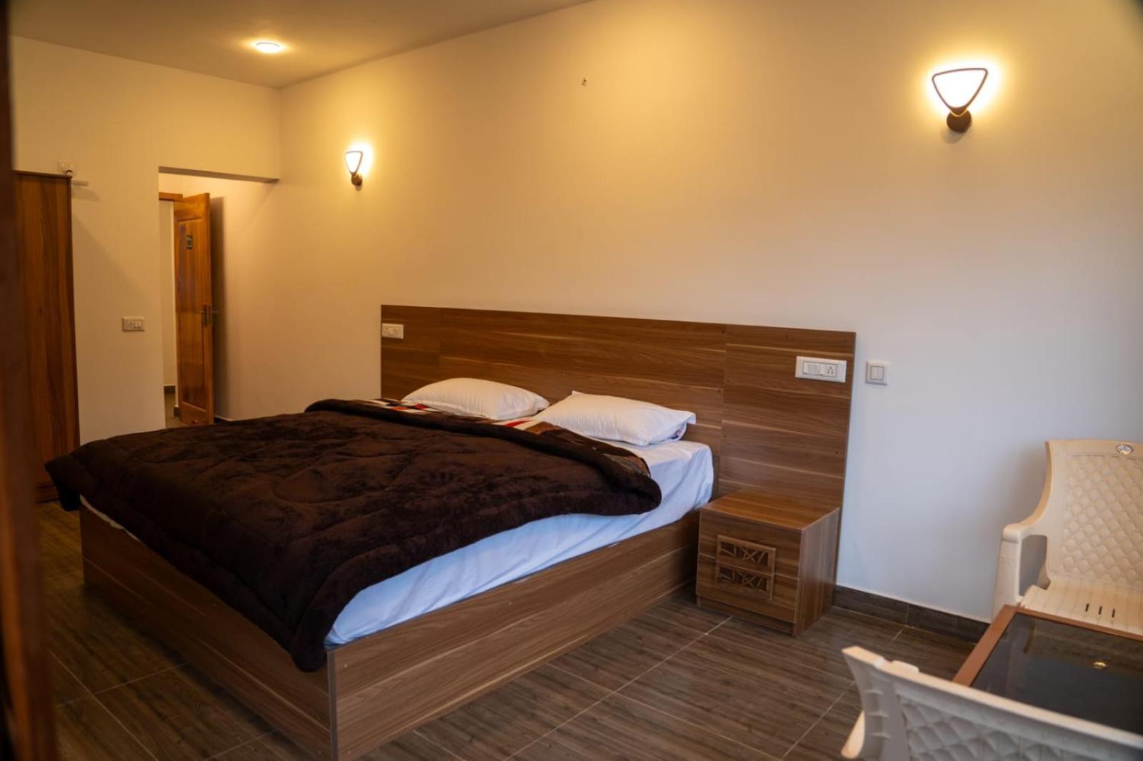 Srinu Sai Residency