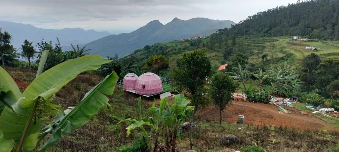 Dinosaur Park And Resorts, Mannavanur Luxury tent