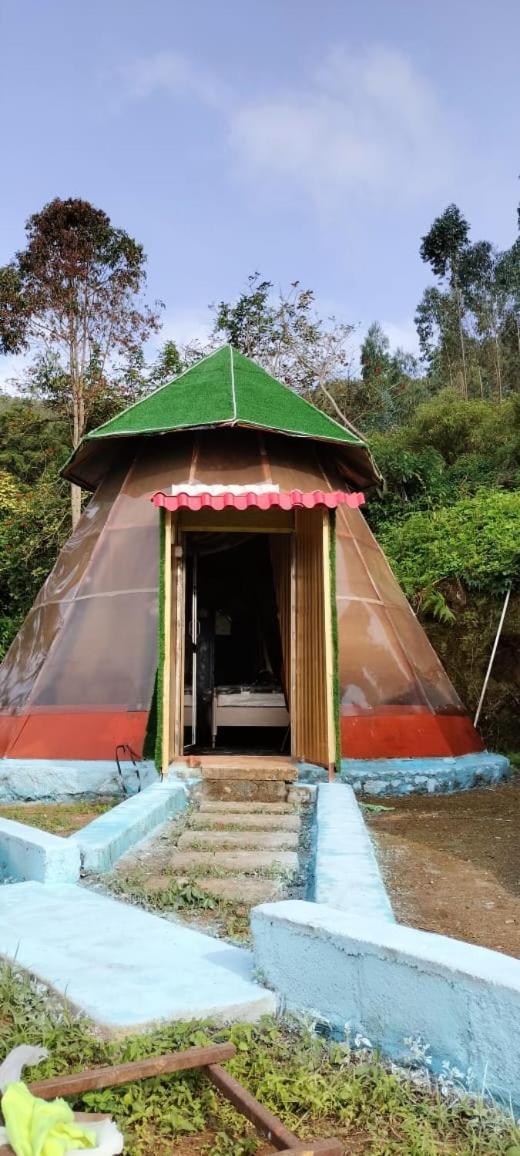 Dinosaur Park And Resorts, Mannavanur Luxury tent *