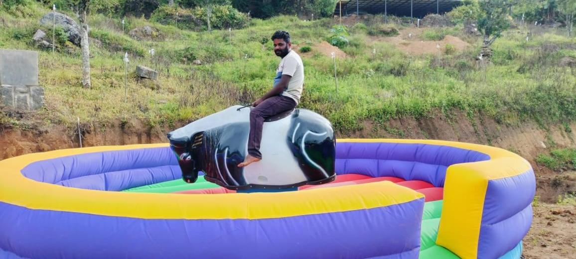 Dinosaur Park And Resorts, Mannavanur