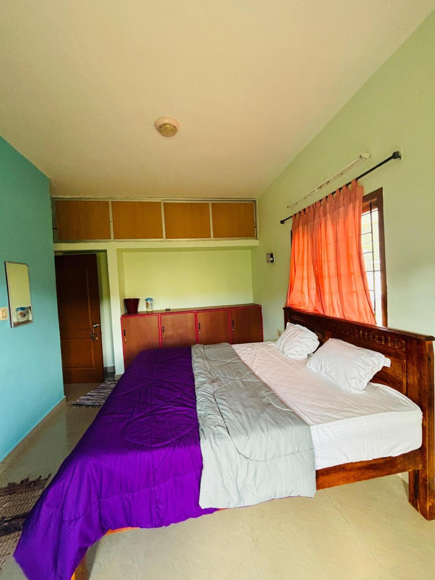 Aak Hills Apartment
