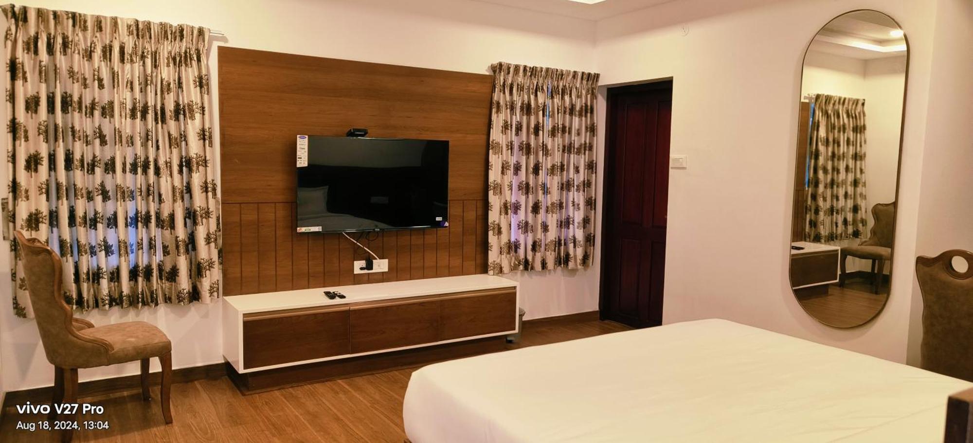 Raja Hill Hotel Kodaikanal