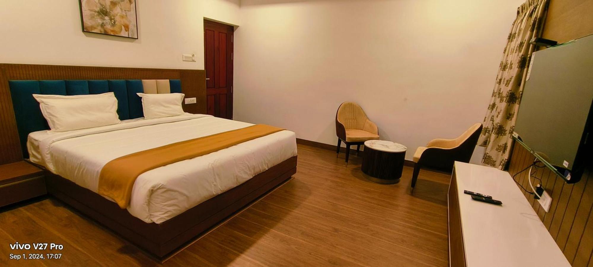 Raja Hill Hotel Kodaikanal