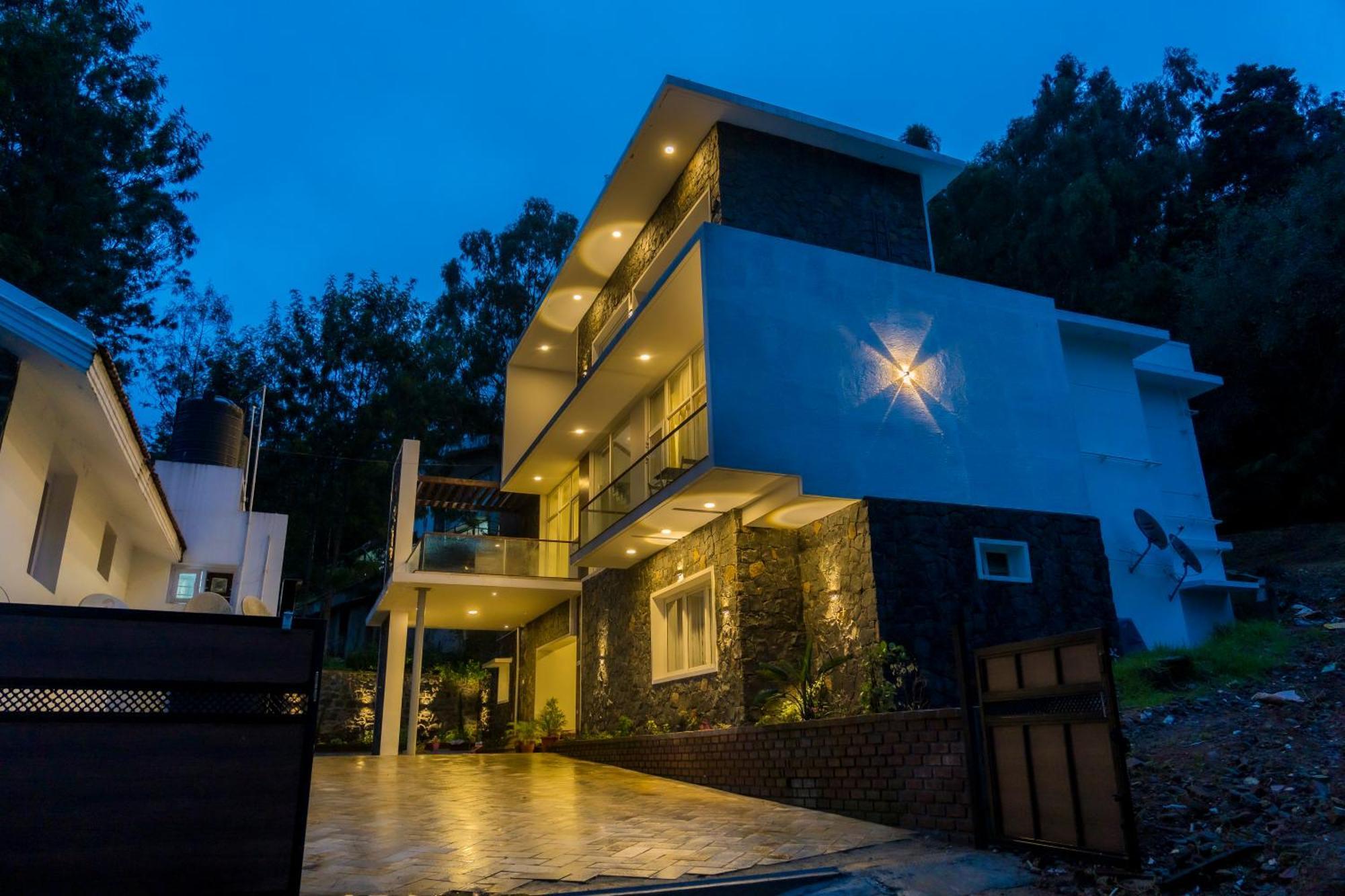 Raja Hill Hotel *