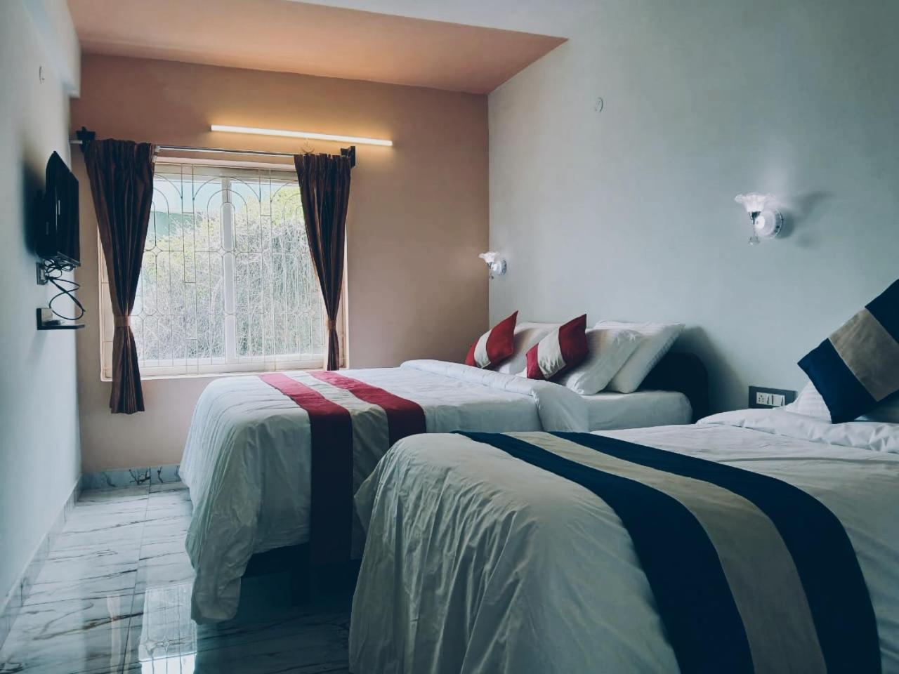 Ponmurugan Residency 2* Kodaikanal