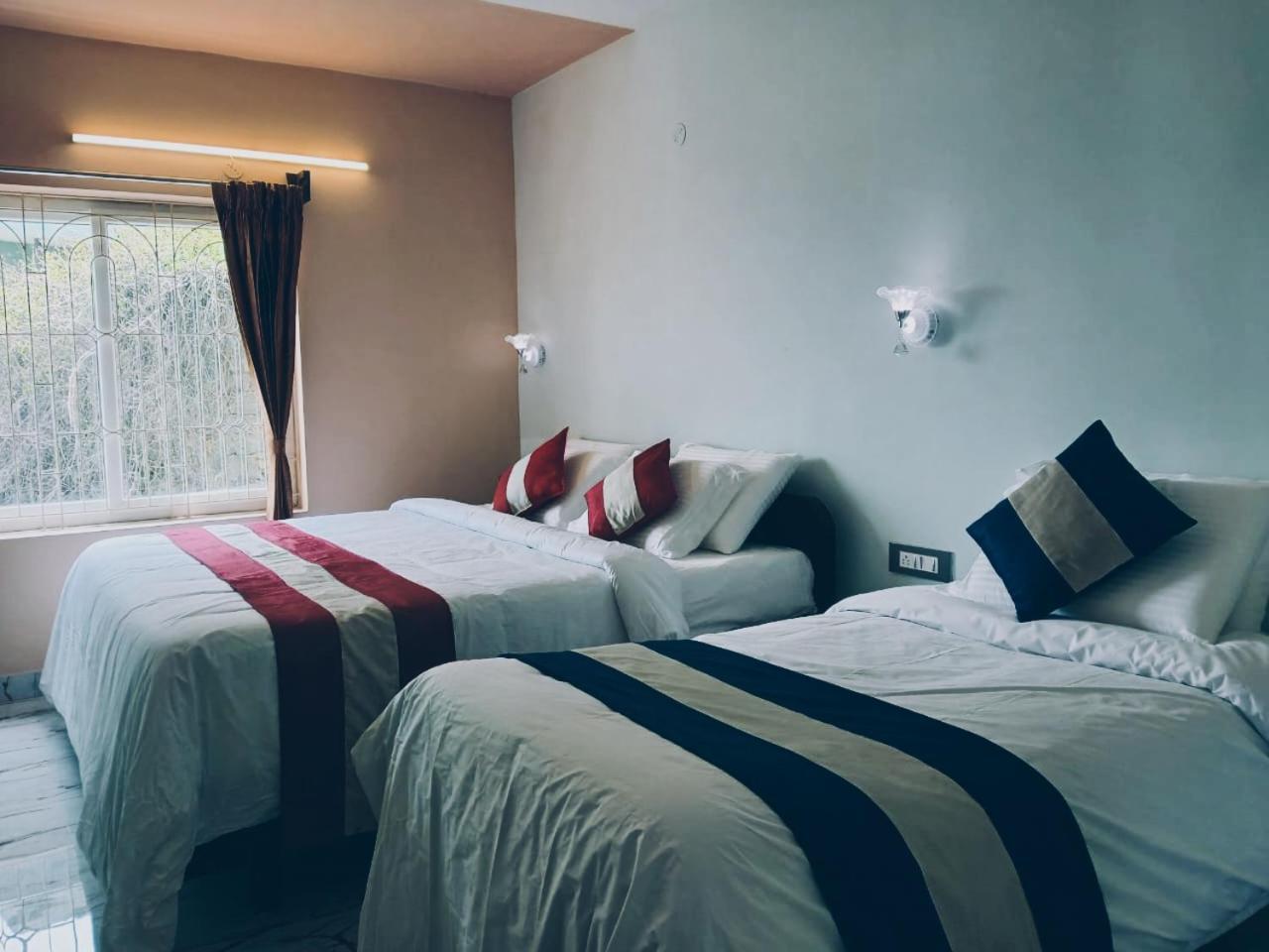 Ponmurugan Residency