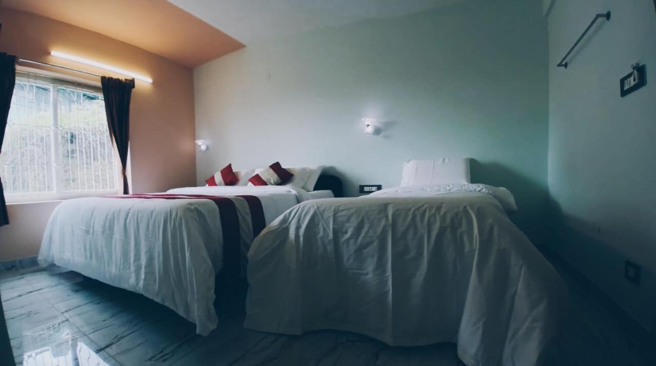 Ponmurugan Residency