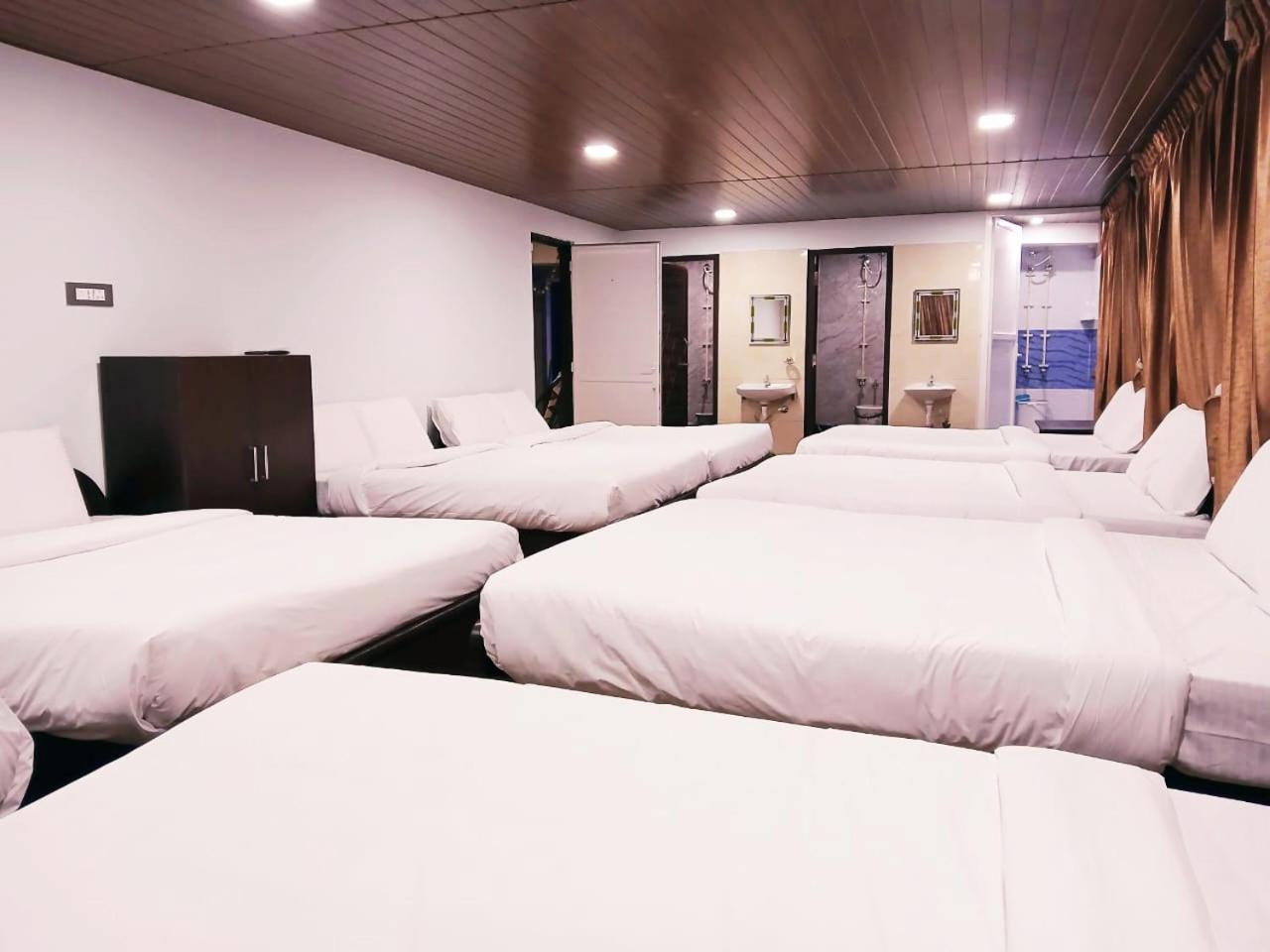 Hotel Ponmurugan Residency