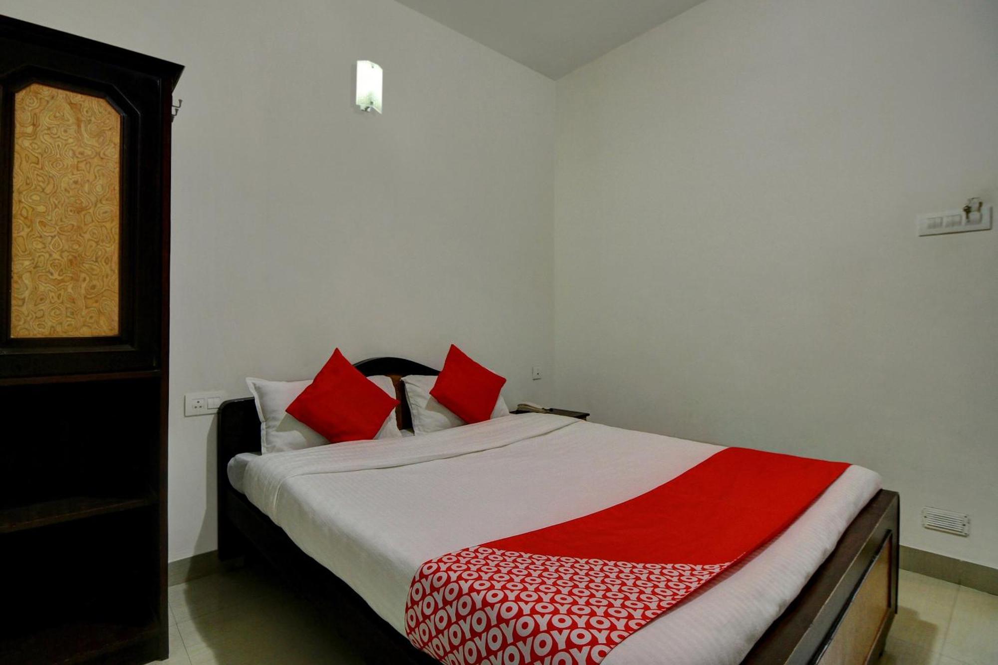 Rj Hotel