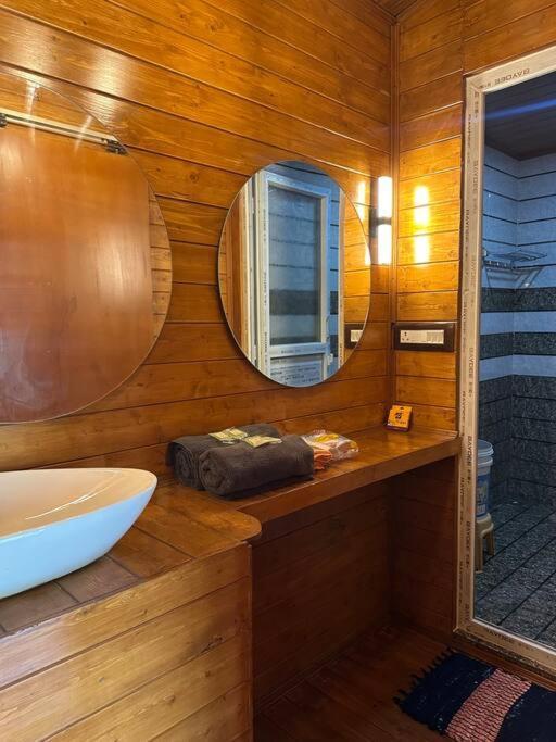 Villa Cozy Wooden