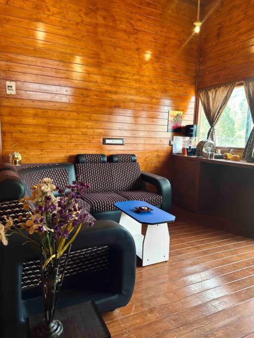 Cozy Wooden Villa