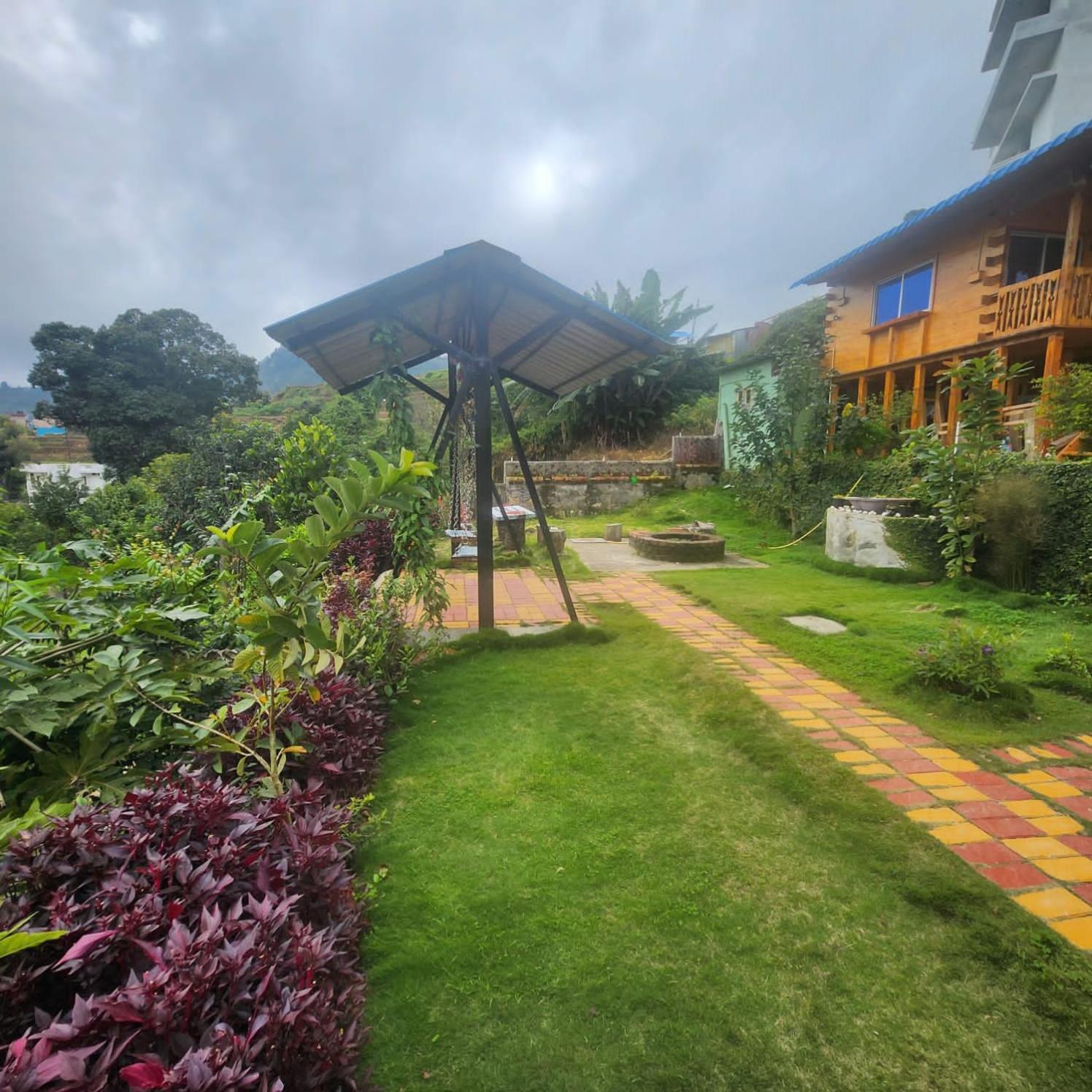 Homestay Leaf Colour