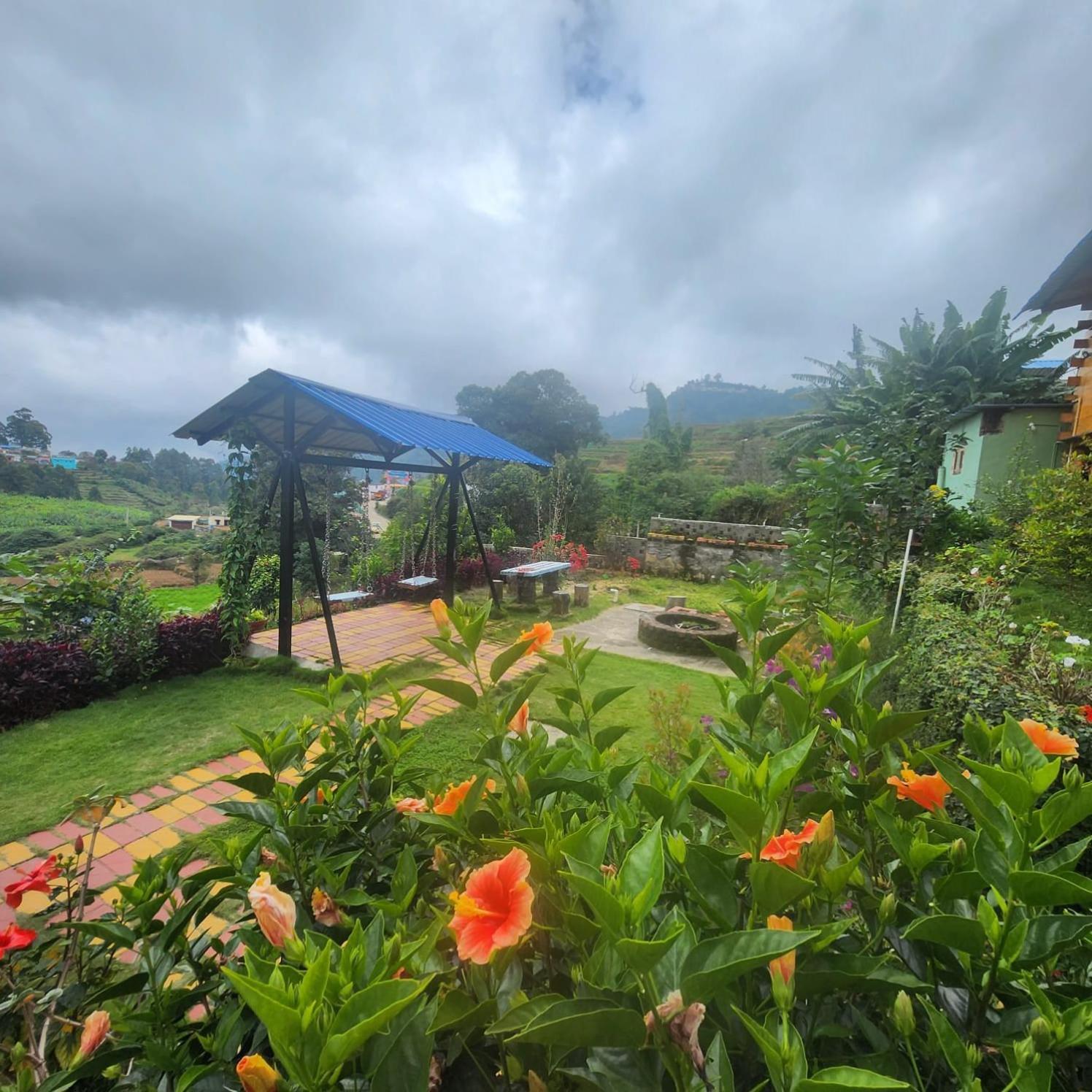 Leaf Colour Homestay
