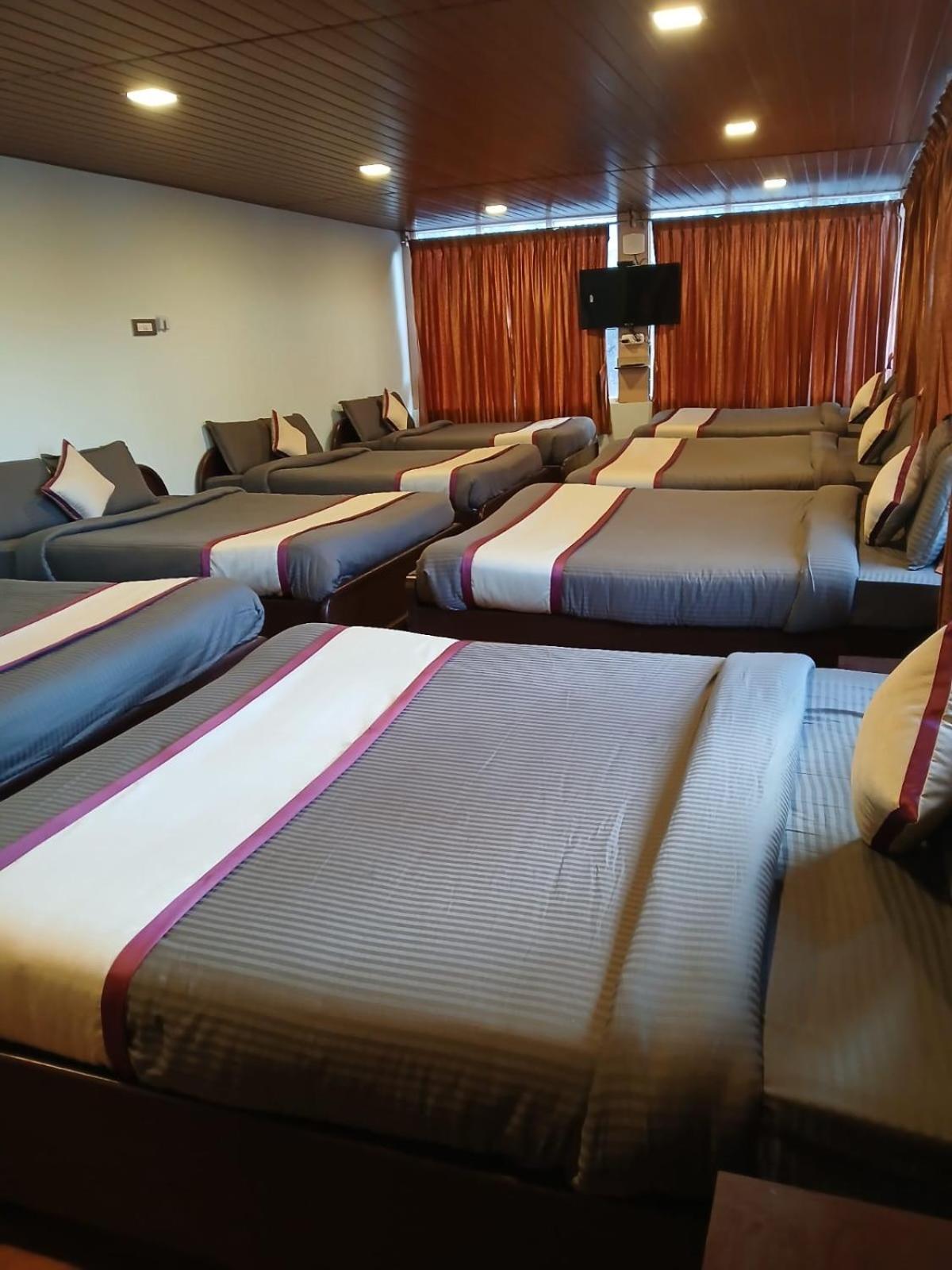 Ponmurugan Residency Kodaikanal