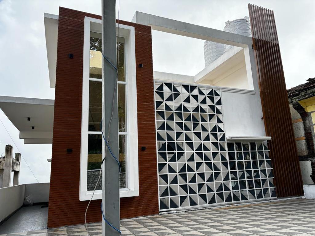 Sanjay Hotel Kodaikanal