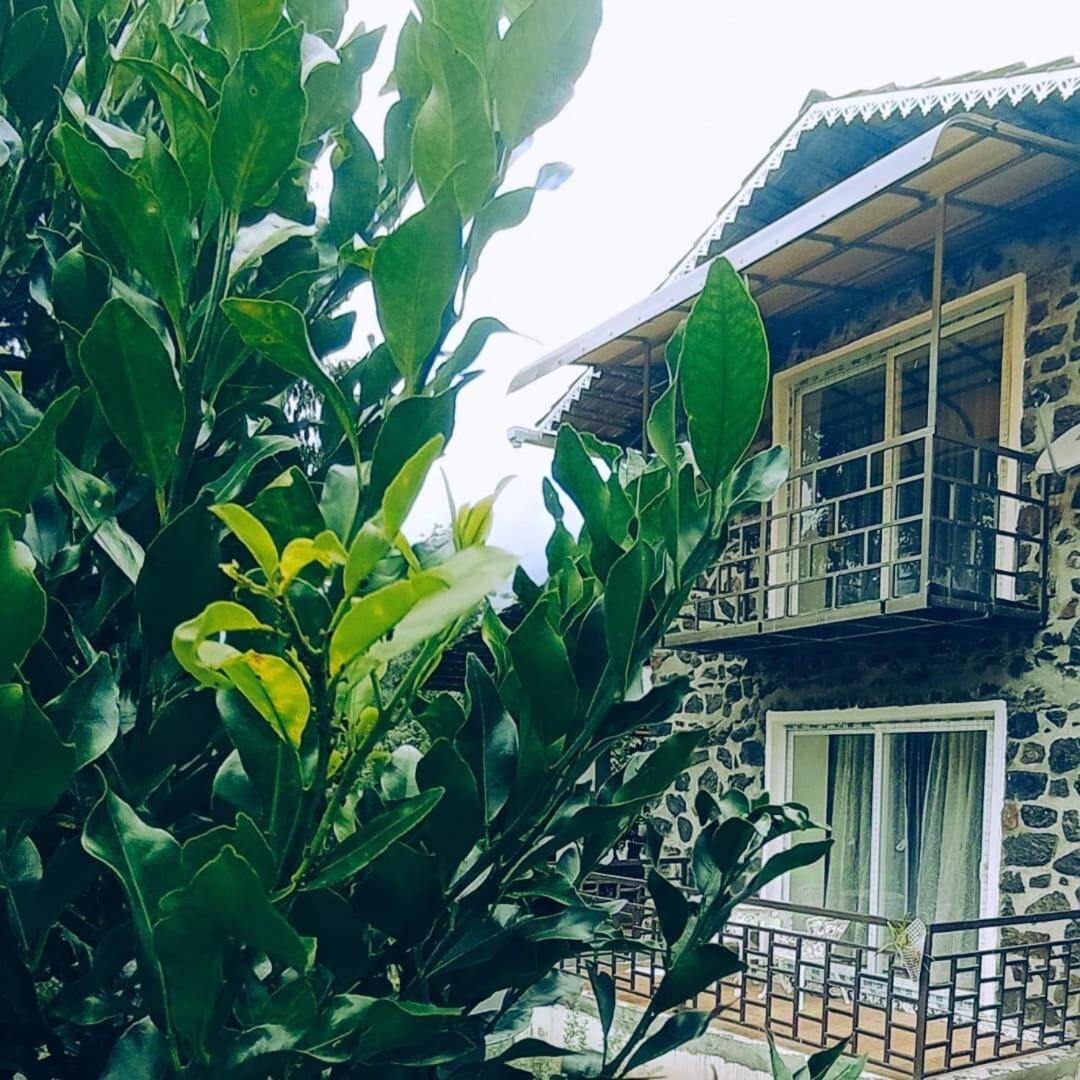 Cozy At Kombai - Pallangi, Holiday home