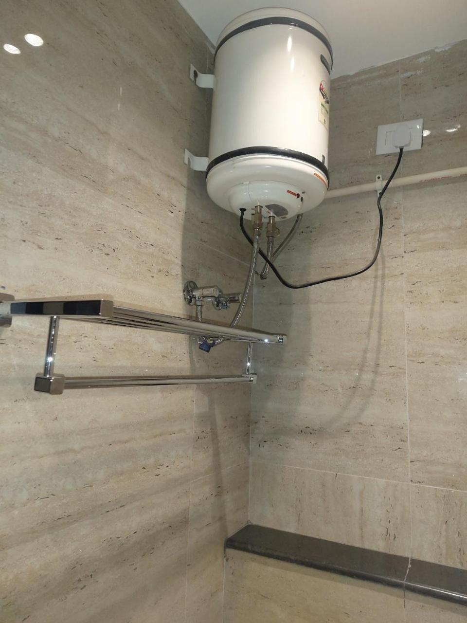 Sanandreas Yogiroomsonline Hotel