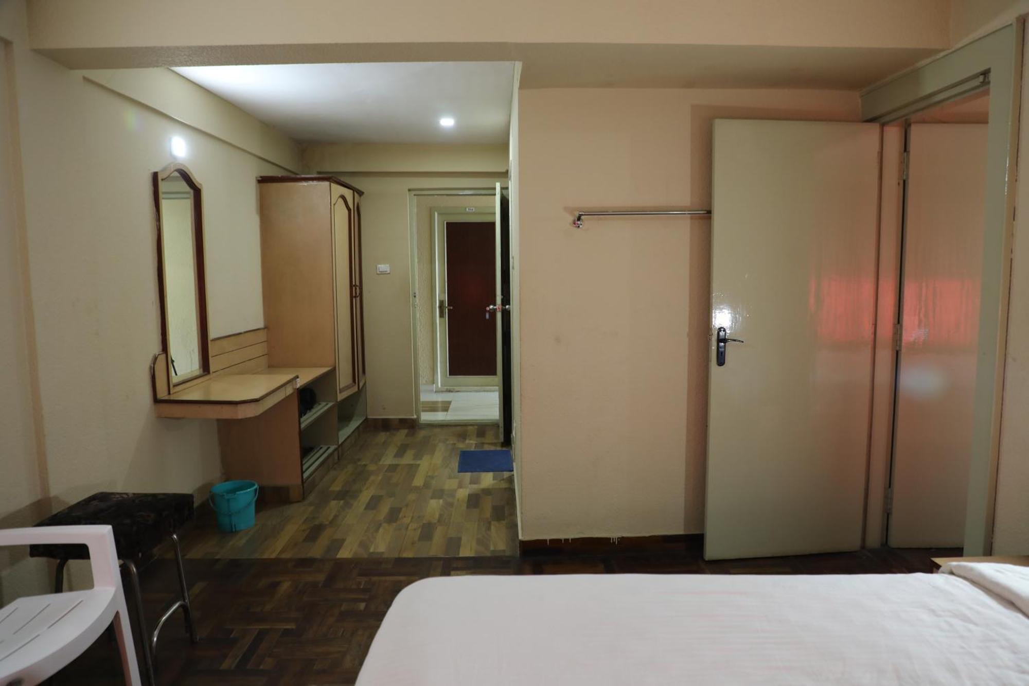 Hotel Royal Hotels,