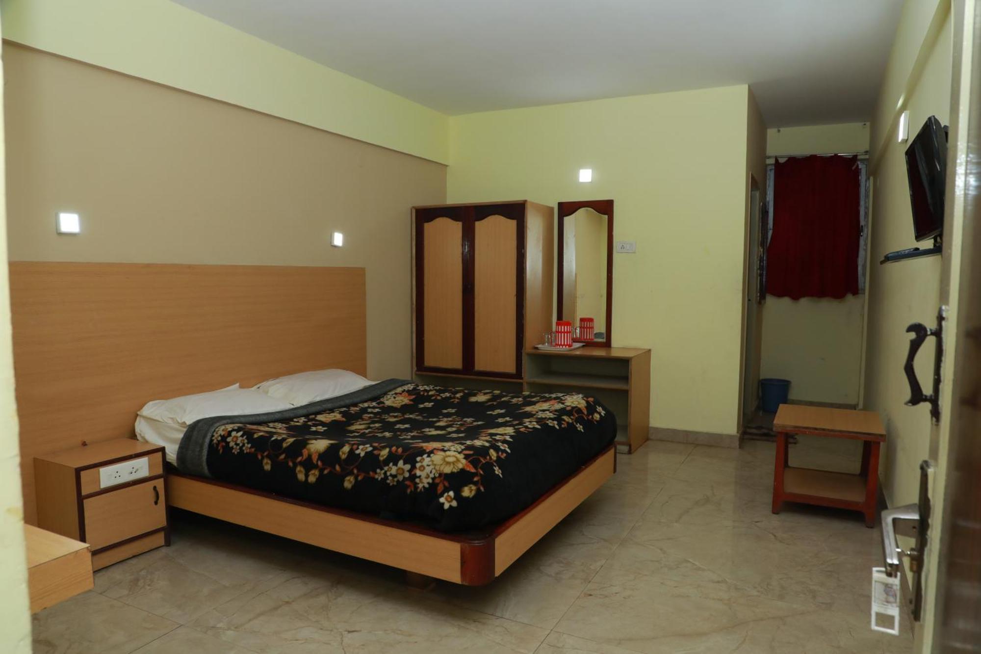 Royal Hotels, Hotel 3*