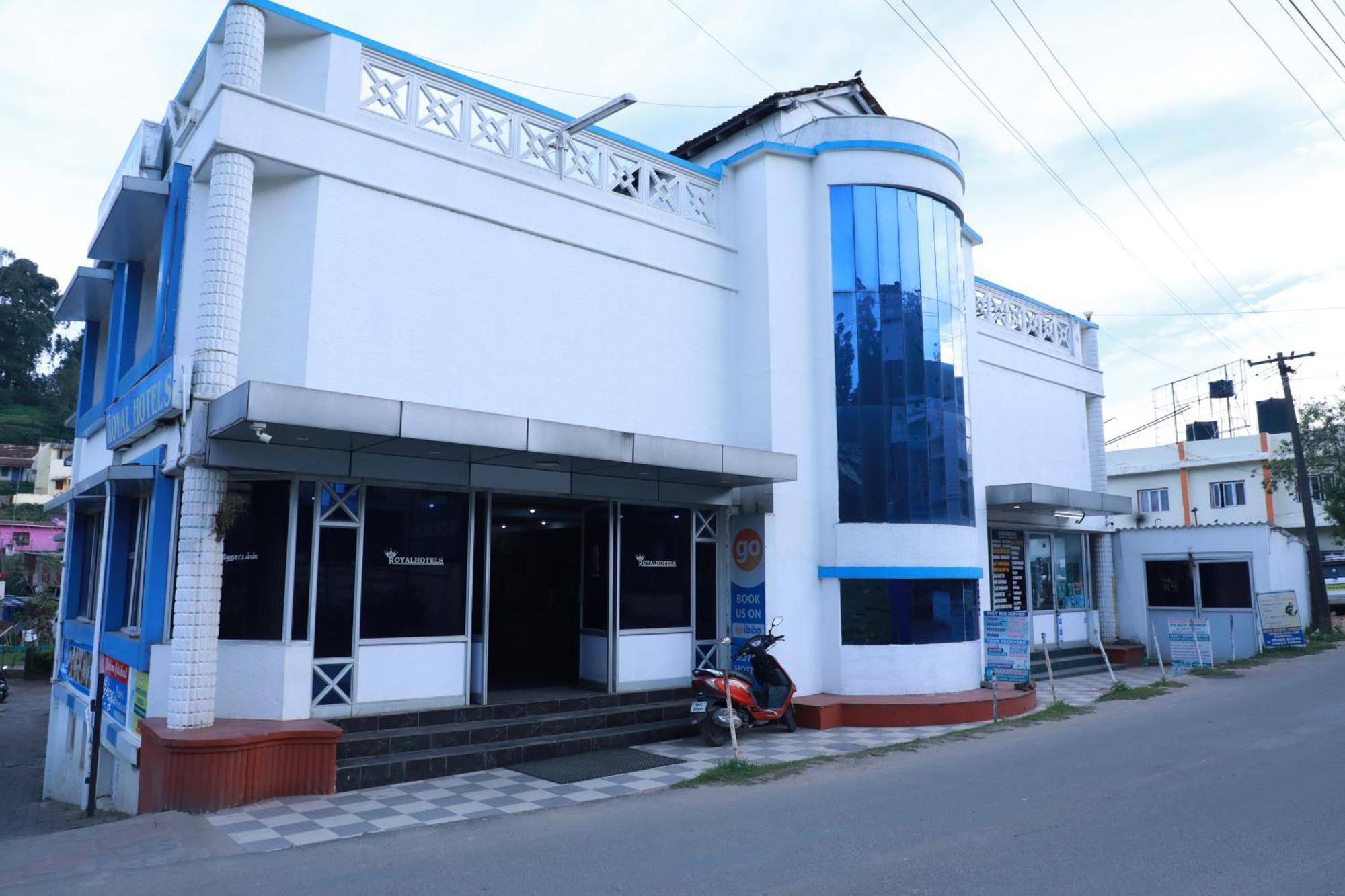 Royal Hotels, 3*