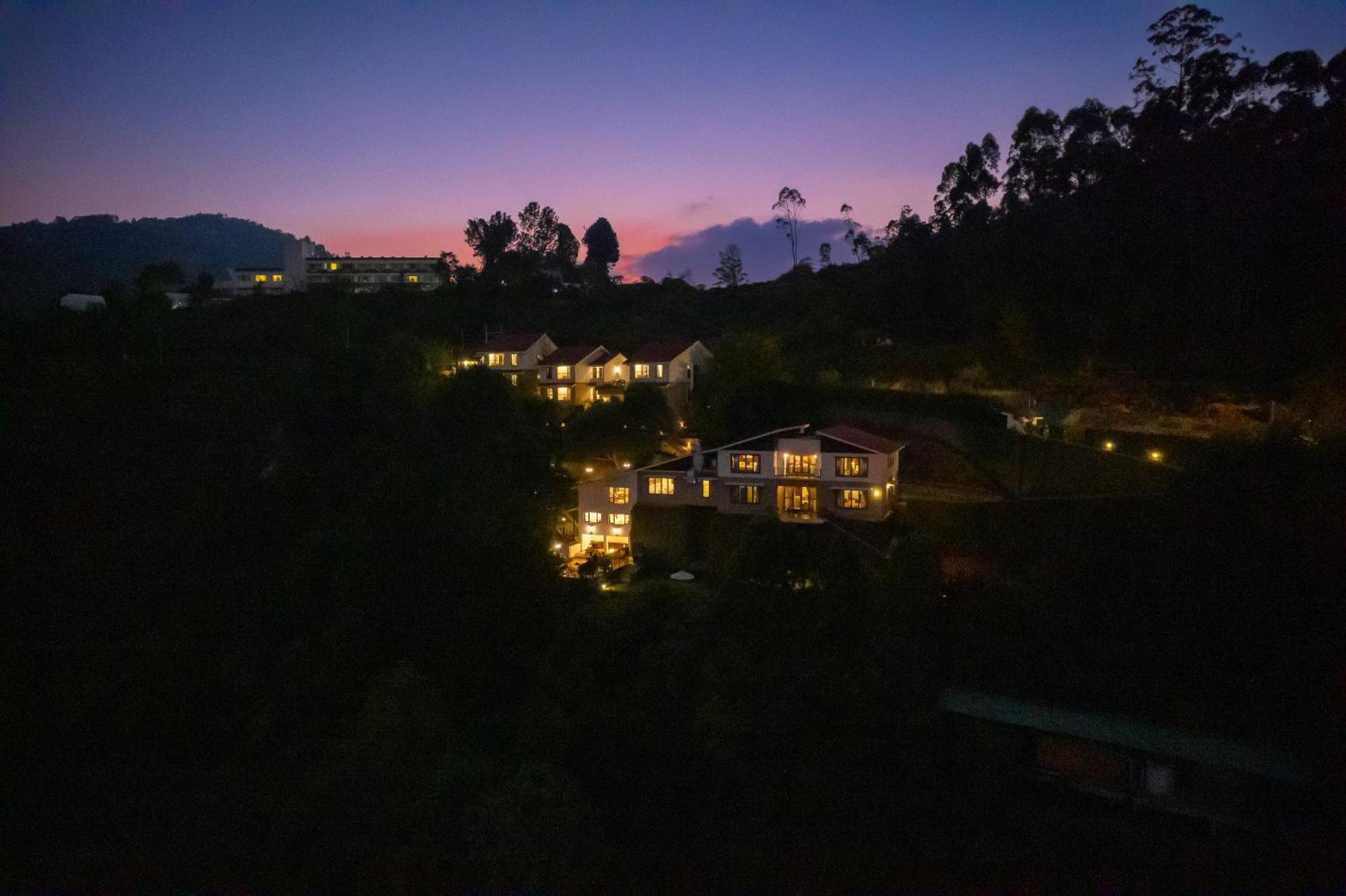 Dvara Luxury Resort