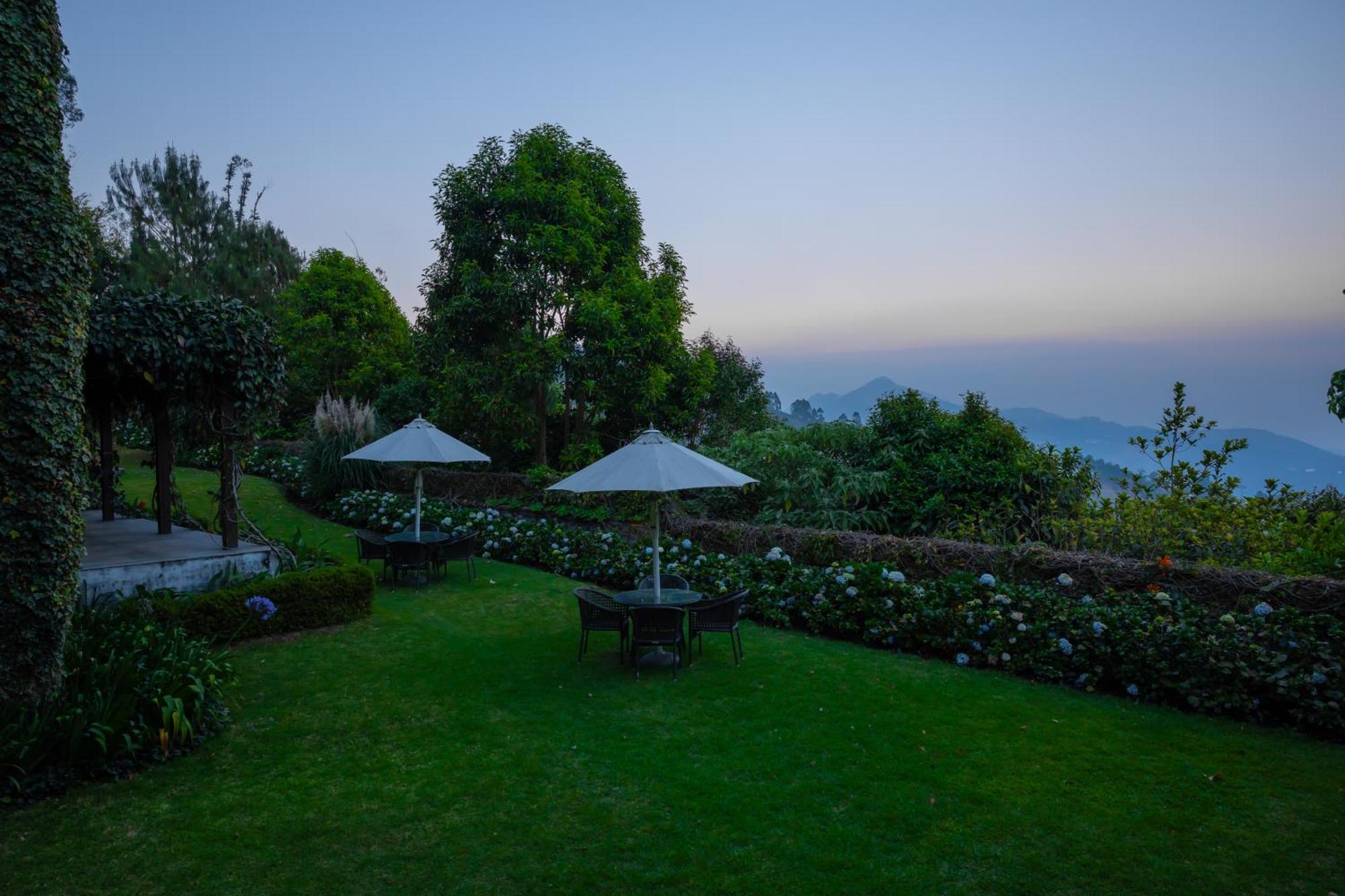 Dvara Luxury Resort 5*