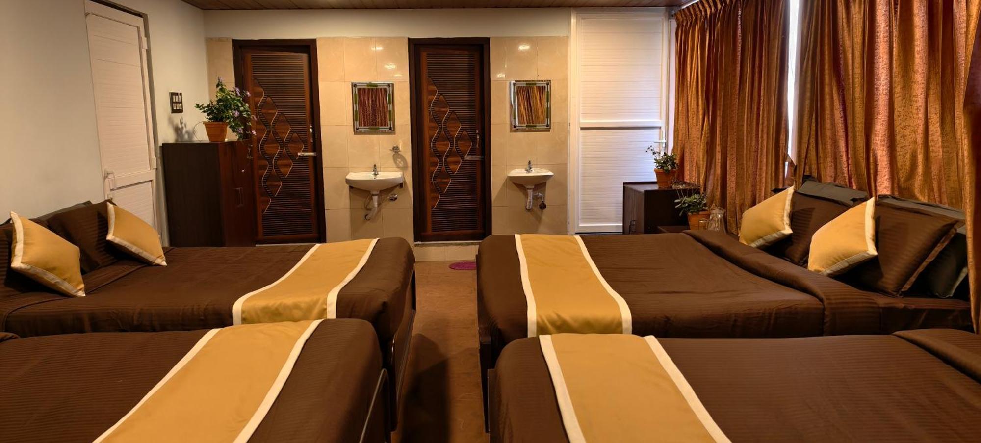 Ponmurugan Residency Hotel Kodaikanal
