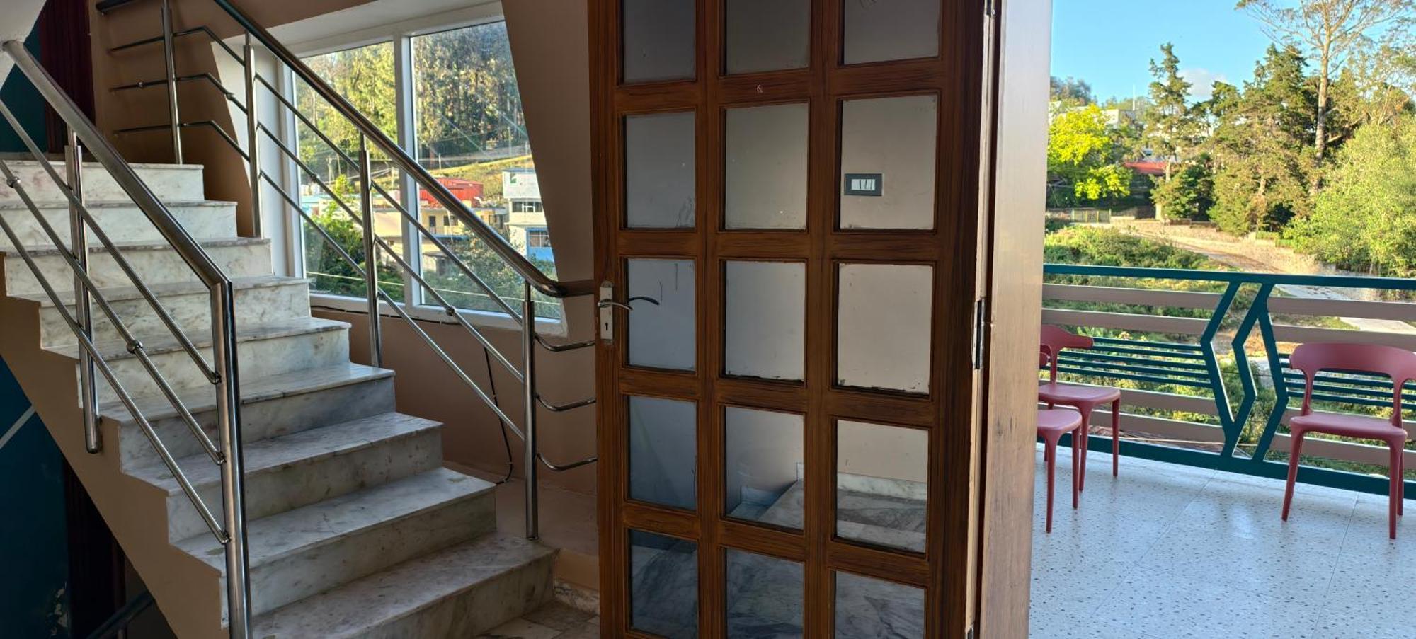 Hotel Ponmurugan Residency Kodaikanal