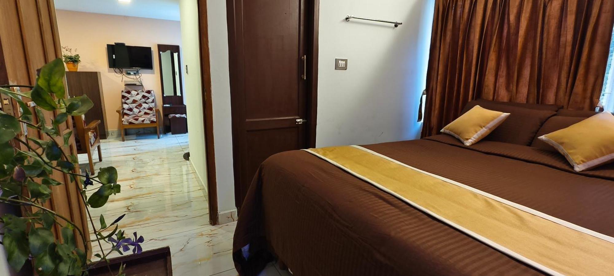 Ponmurugan Residency Hotel Kodaikanal