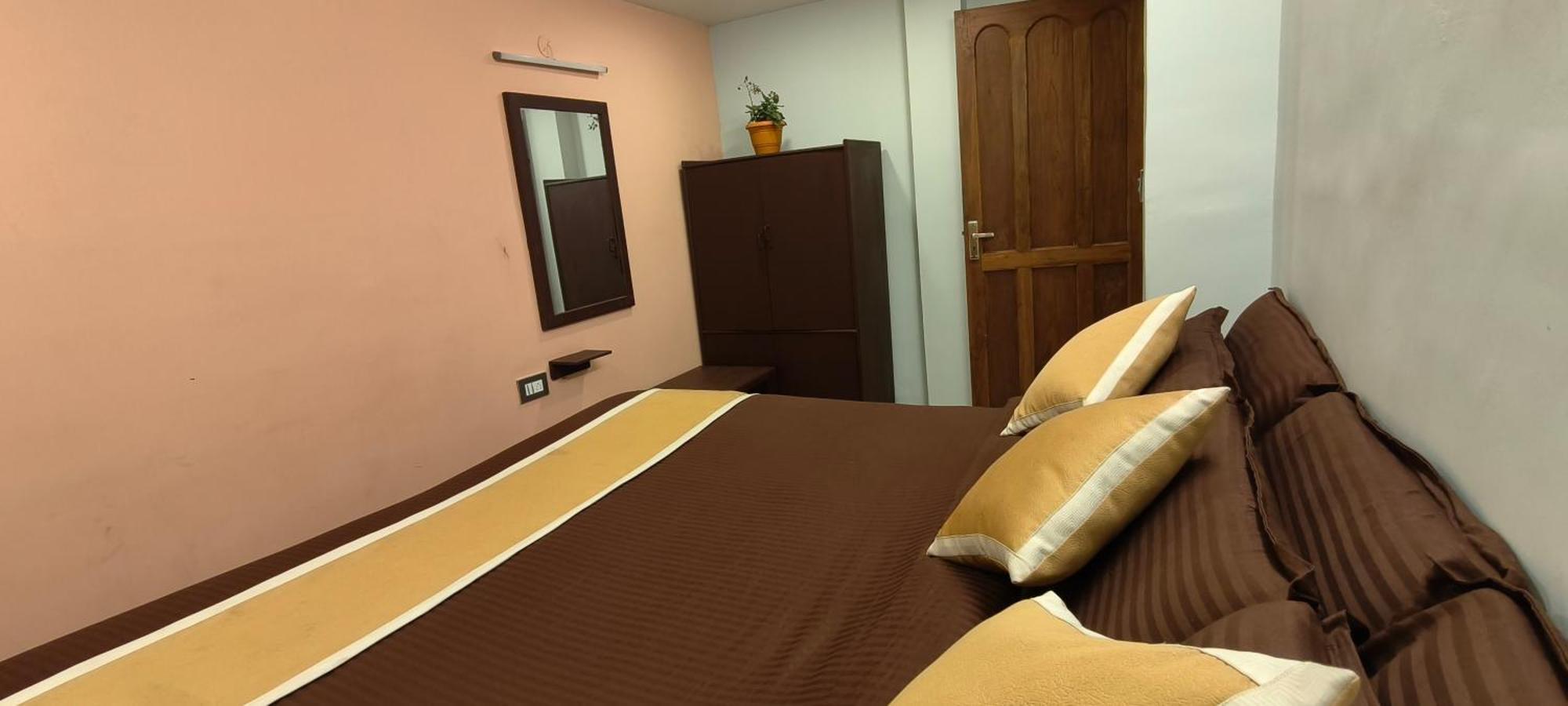 Ponmurugan Residency 2* Kodaikanal