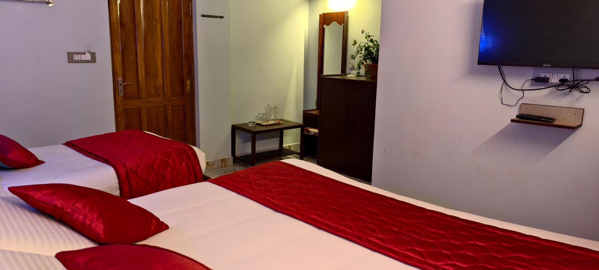Ponmurugan Residency
