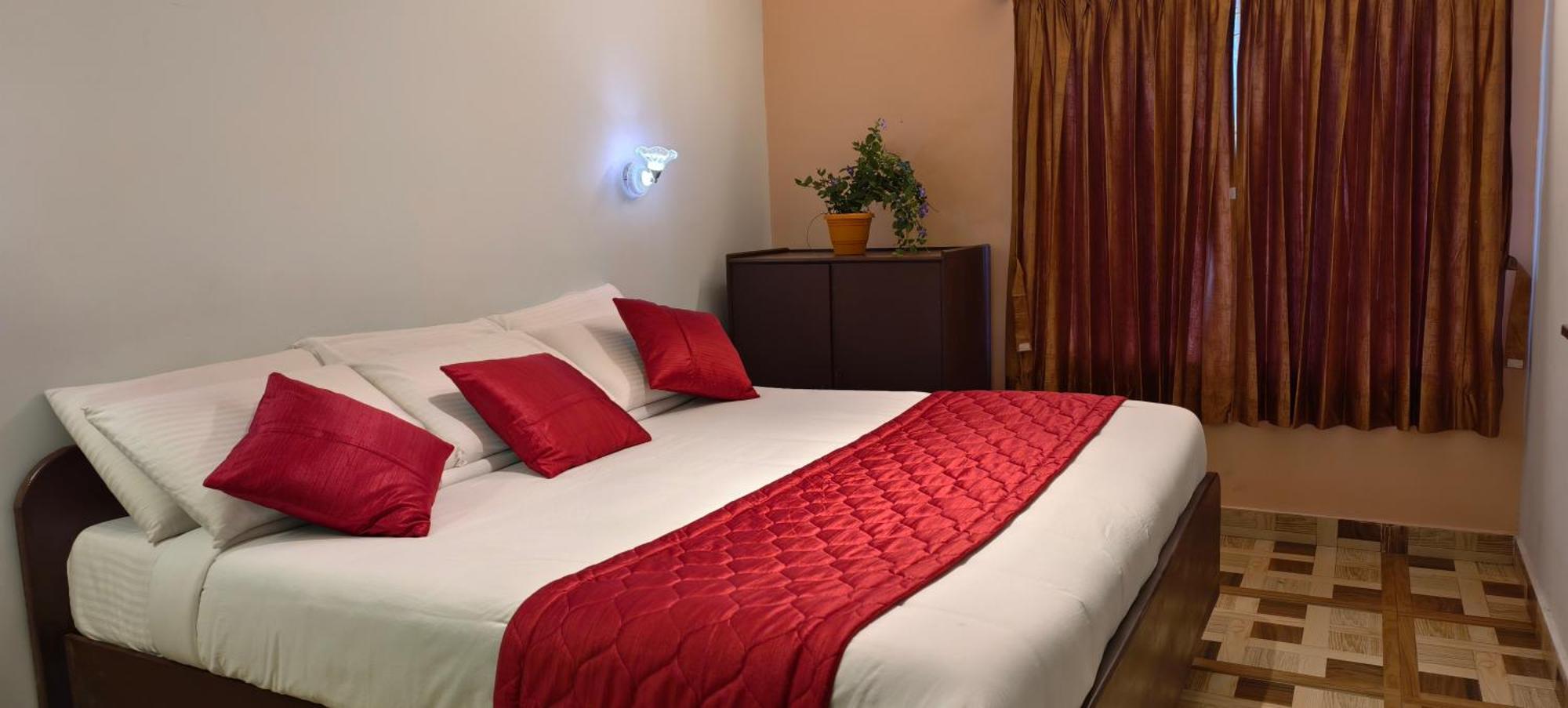 Ponmurugan Residency 2* Kodaikanal
