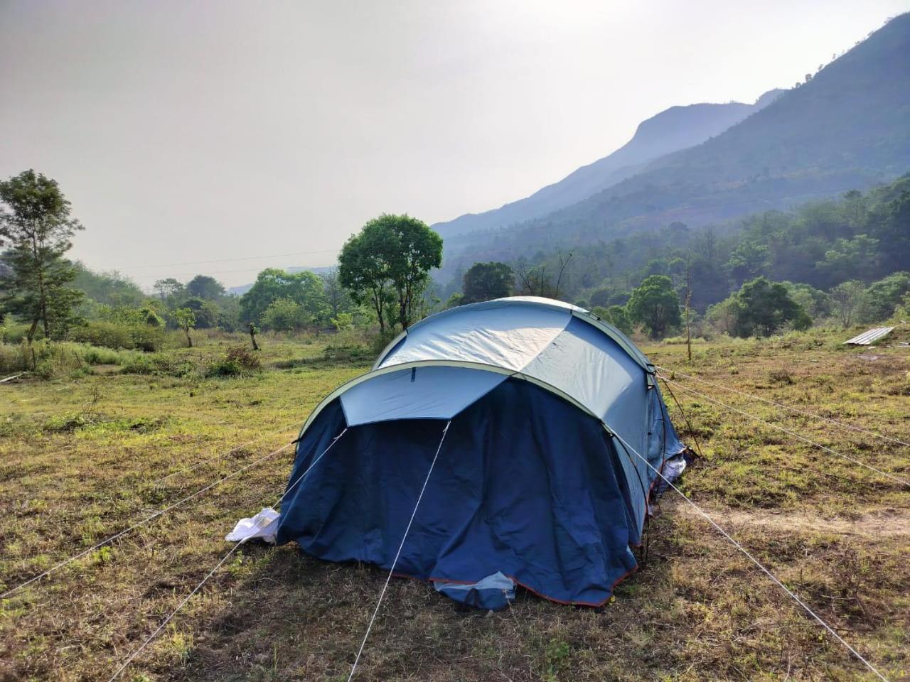 Not Reachable Club Luxury tent