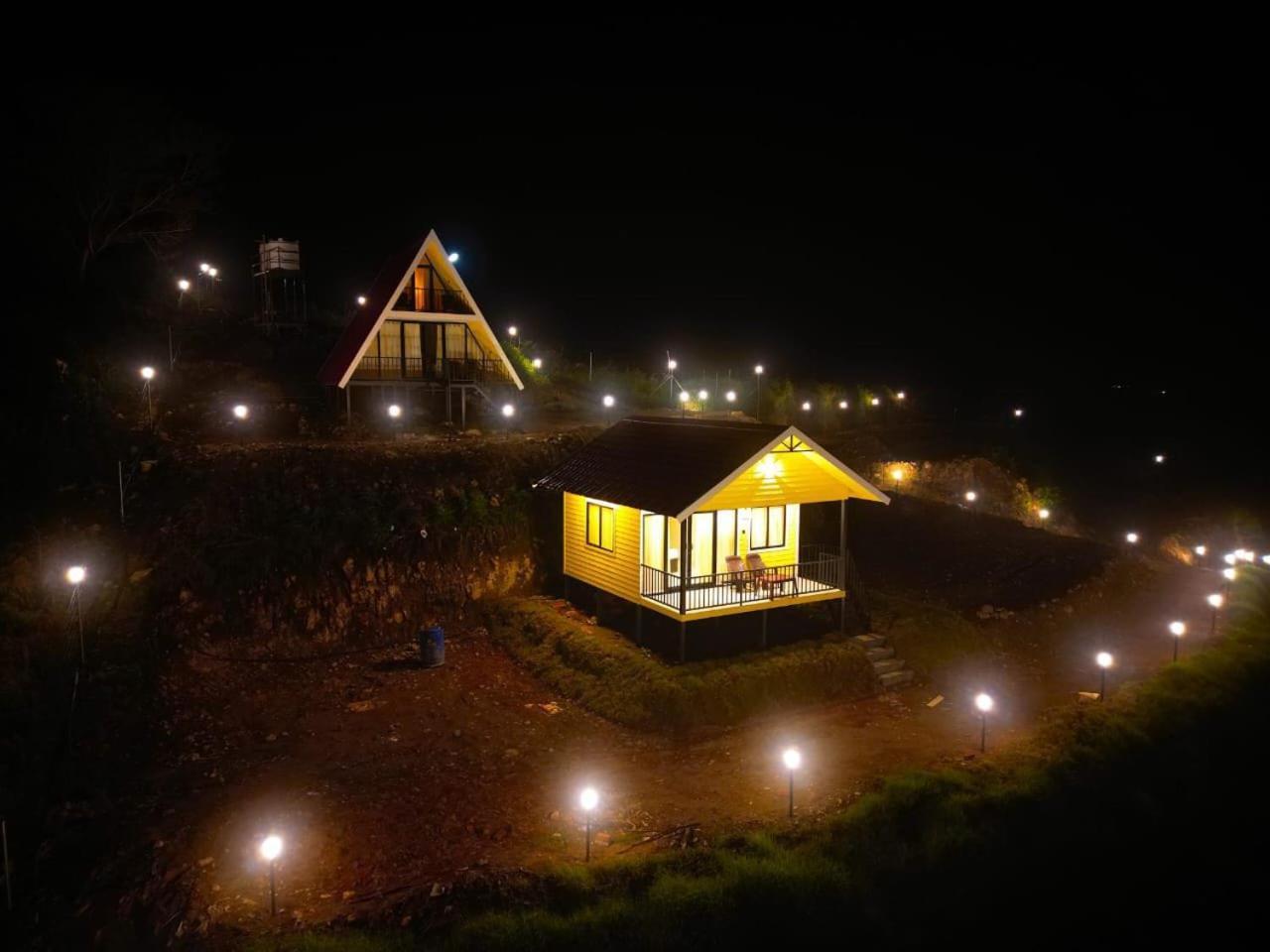 Luxury tent Cloudy Nandy Hills Poombarai *