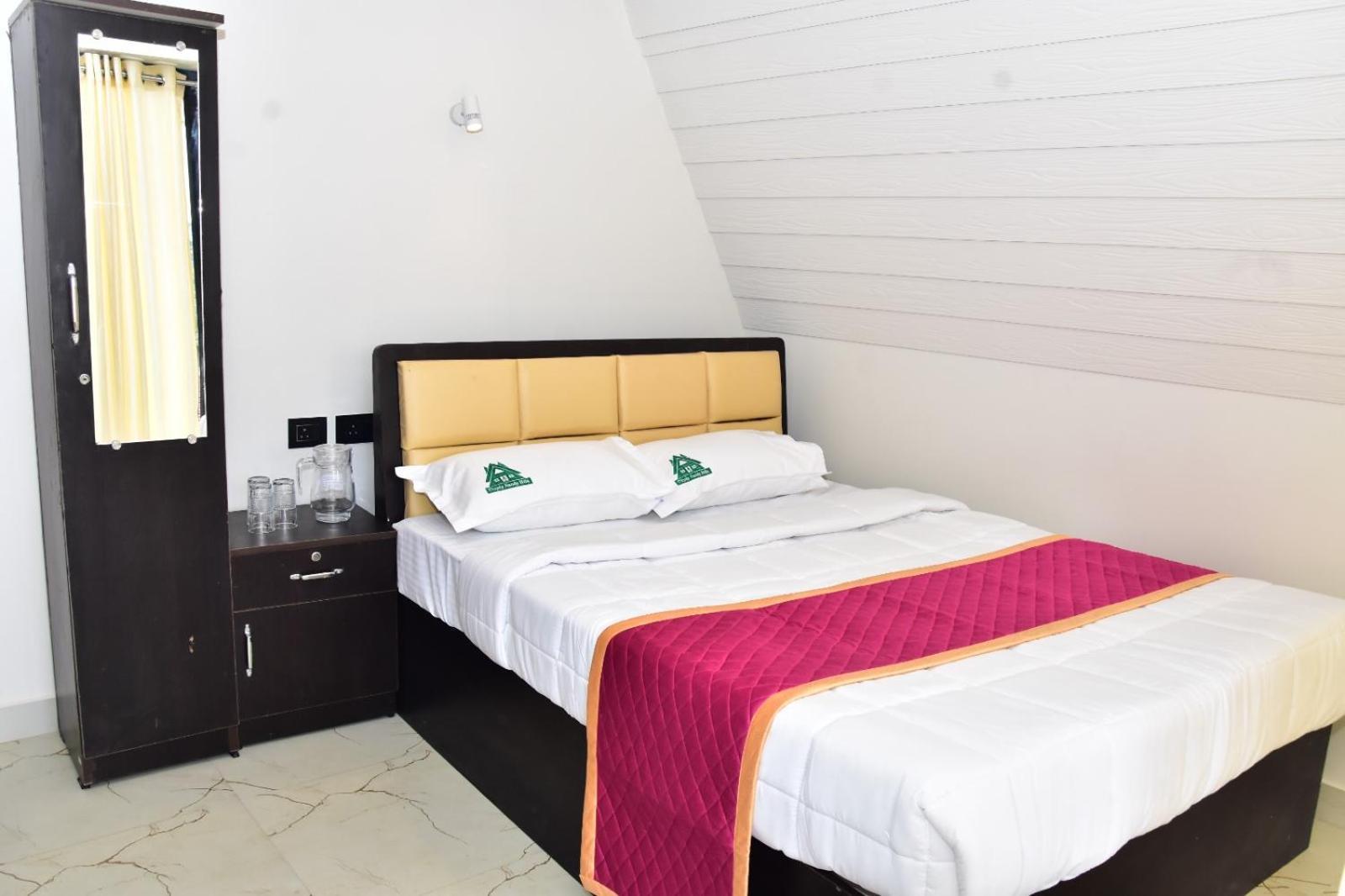 Cloudy Nandy Hills Poombarai Luxury tent