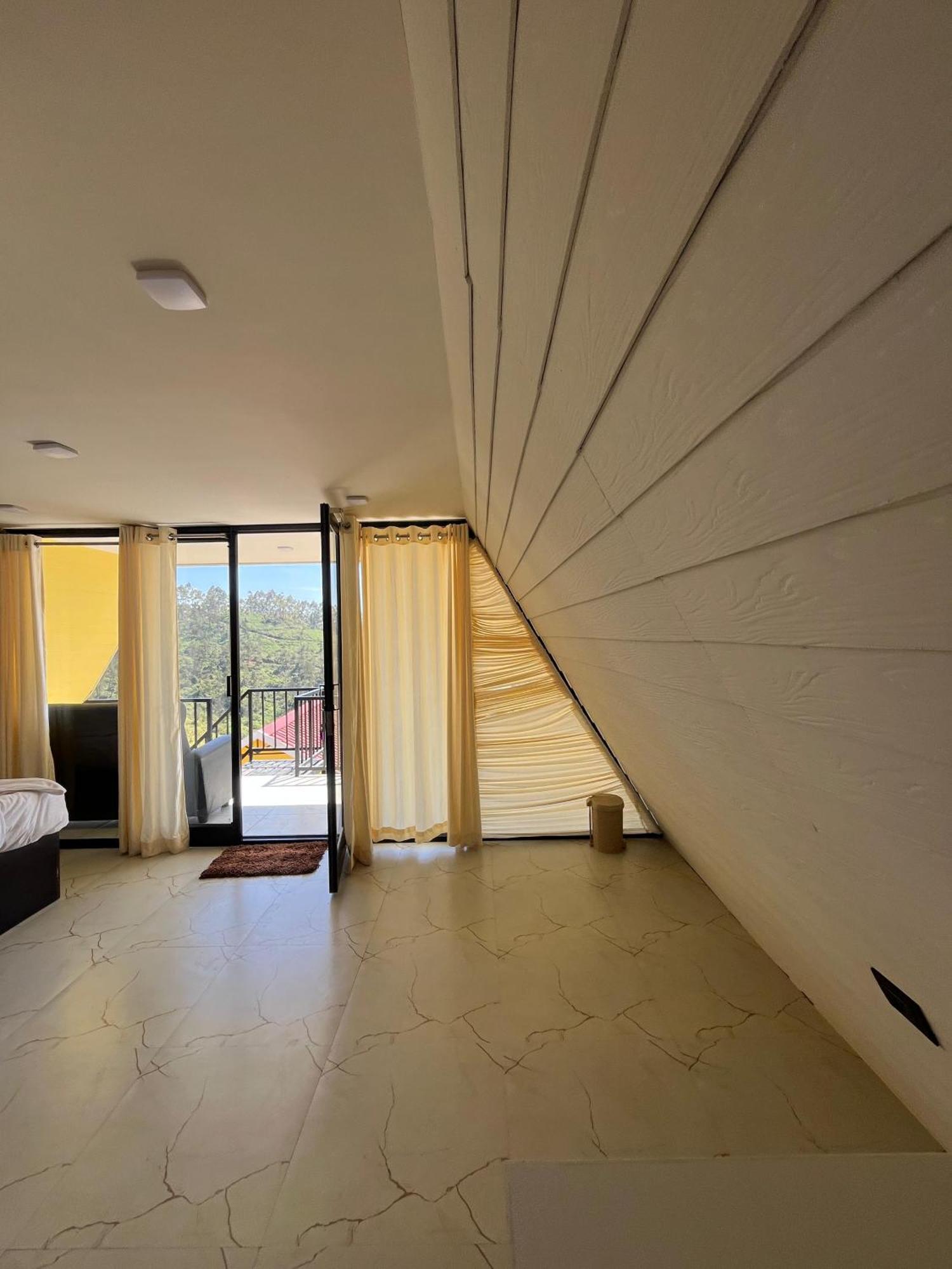 Cloudy Nandy Hills Poombarai Luxury tent *