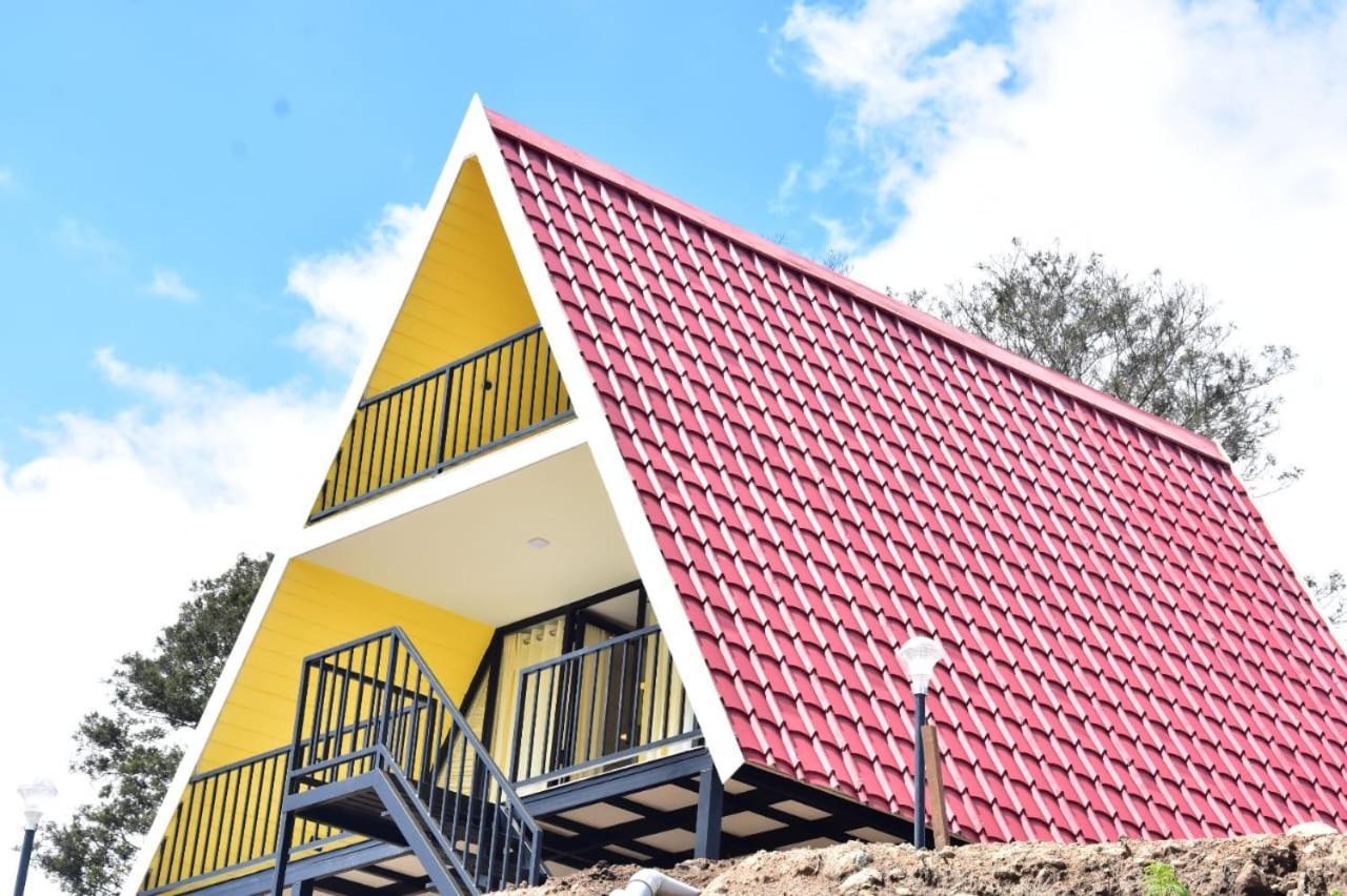 Luxury tent Cloudy Nandy Hills Poombarai