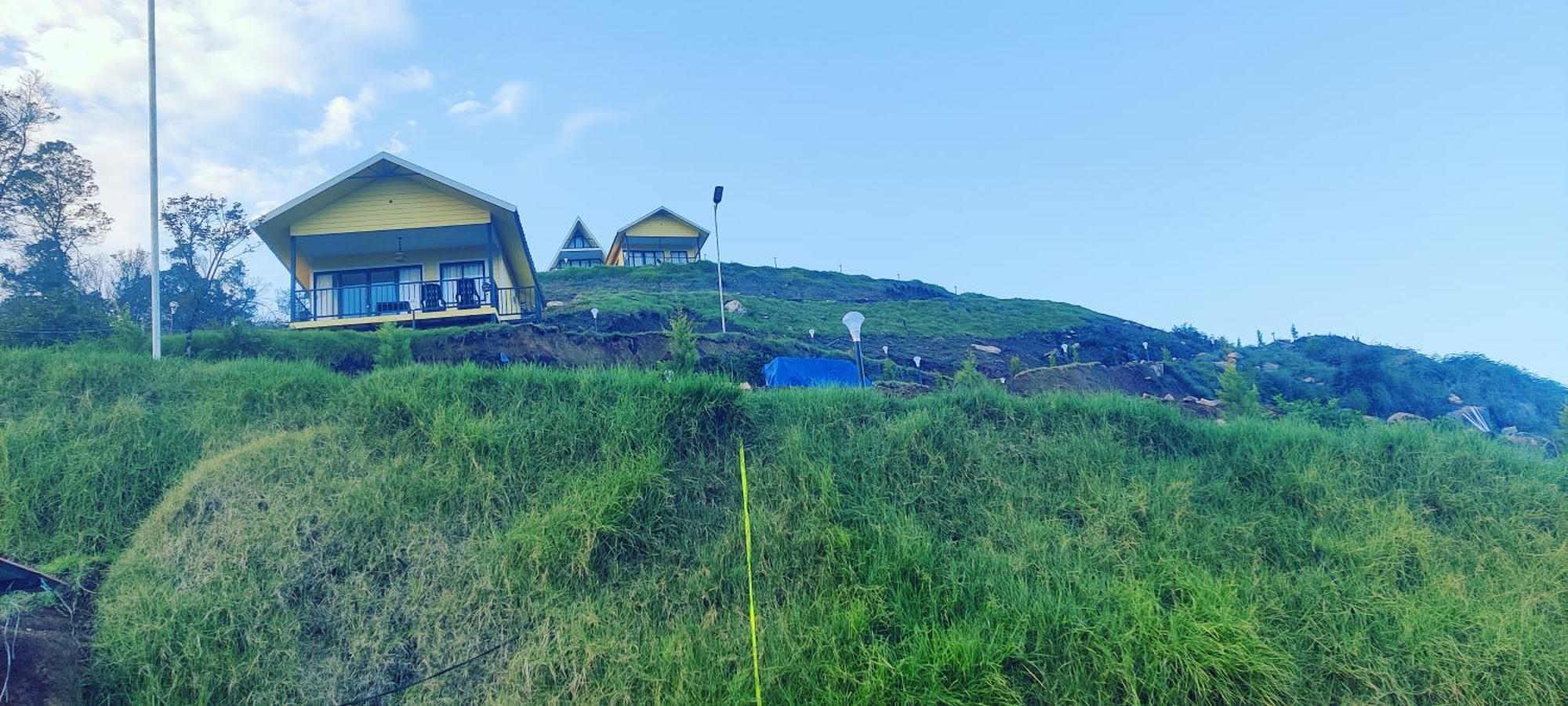 Cloudy Nandy Hills Poombarai Luxury tent *