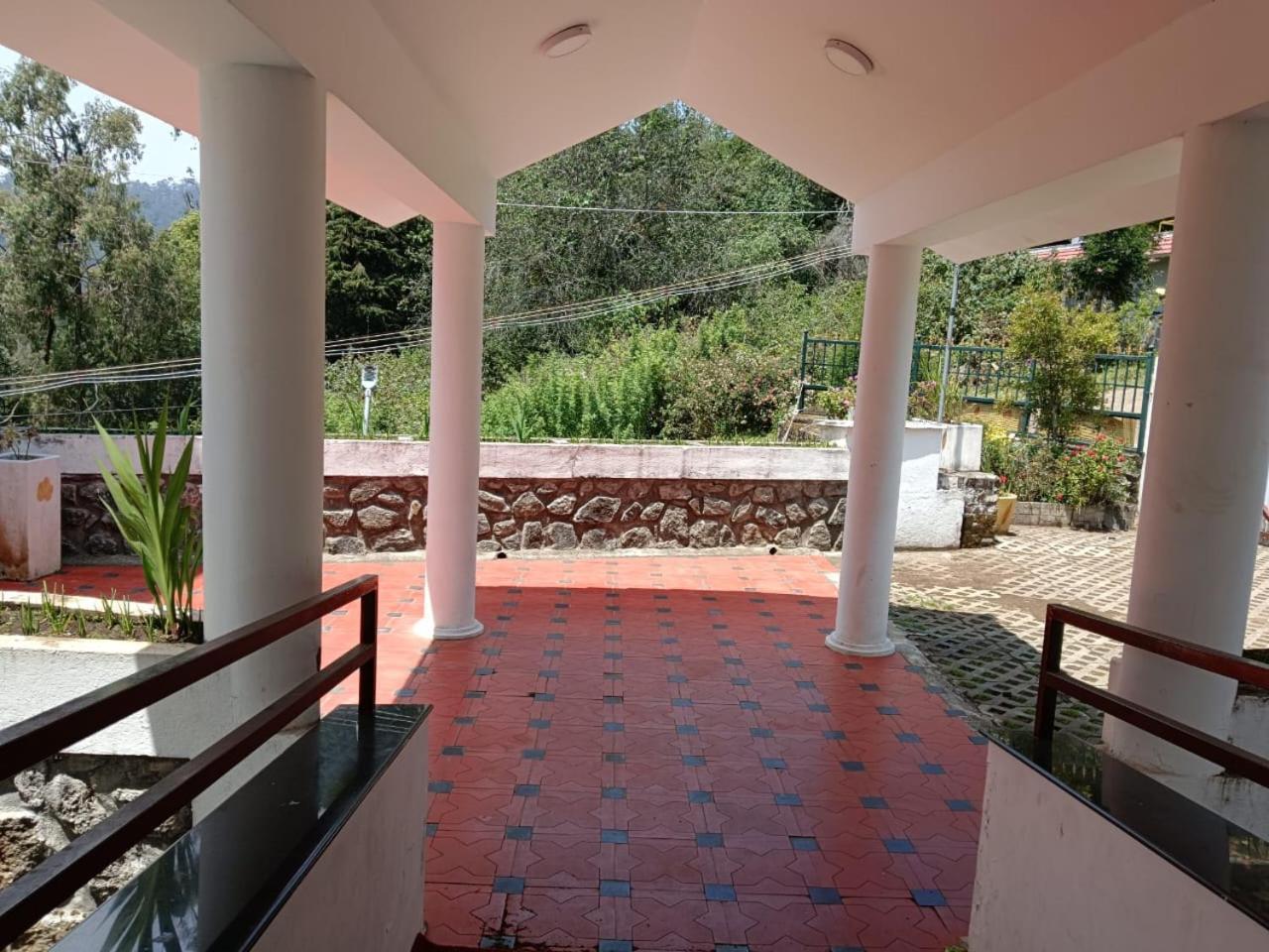 Sunrise On Hills Hotel Kodaikanal