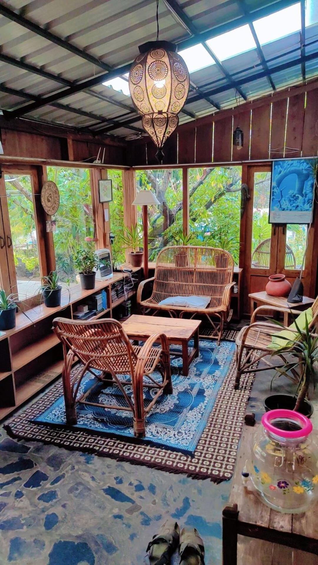 Danish Mudhouse With Loft & Garden Villa Kodaikanal