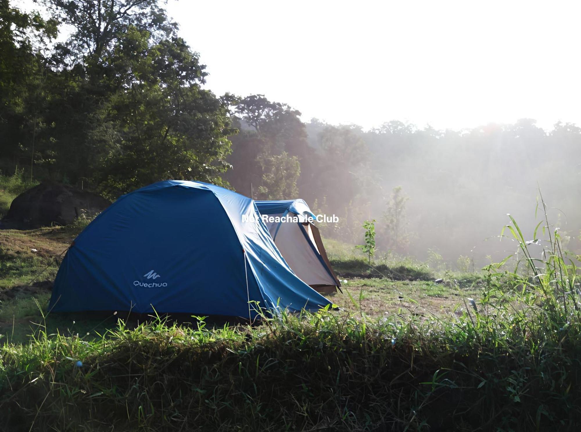 Not Reachable Club Luxury tent