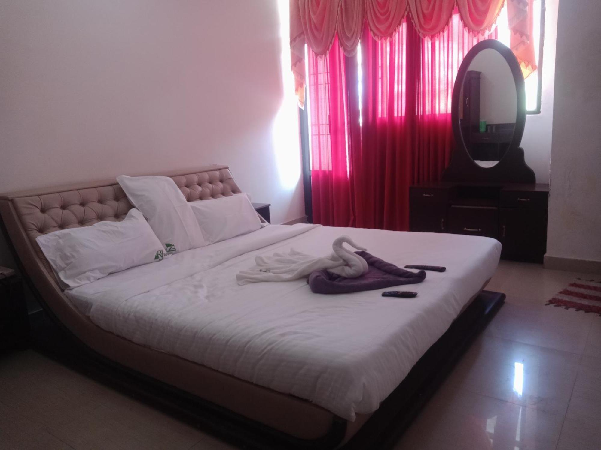 Hotel Rj