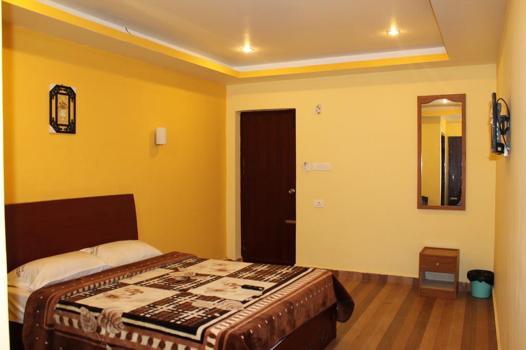 Hotel Sms Residency