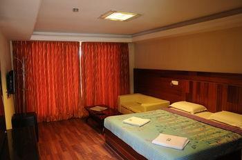 Hotel Fast Track 3*